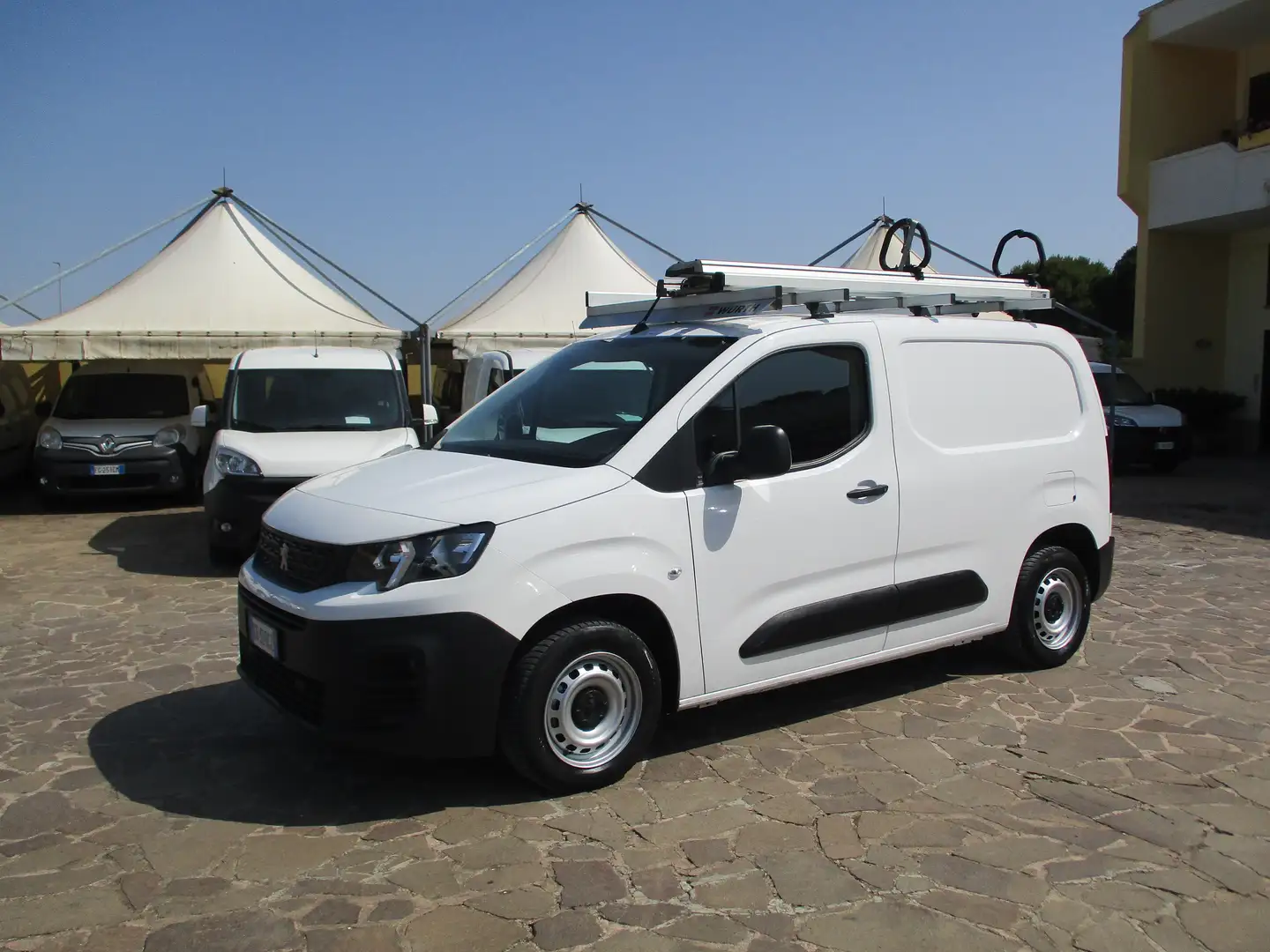Peugeot Partner 1.5 HDI 100CV 3 POSTI Blanco - 1