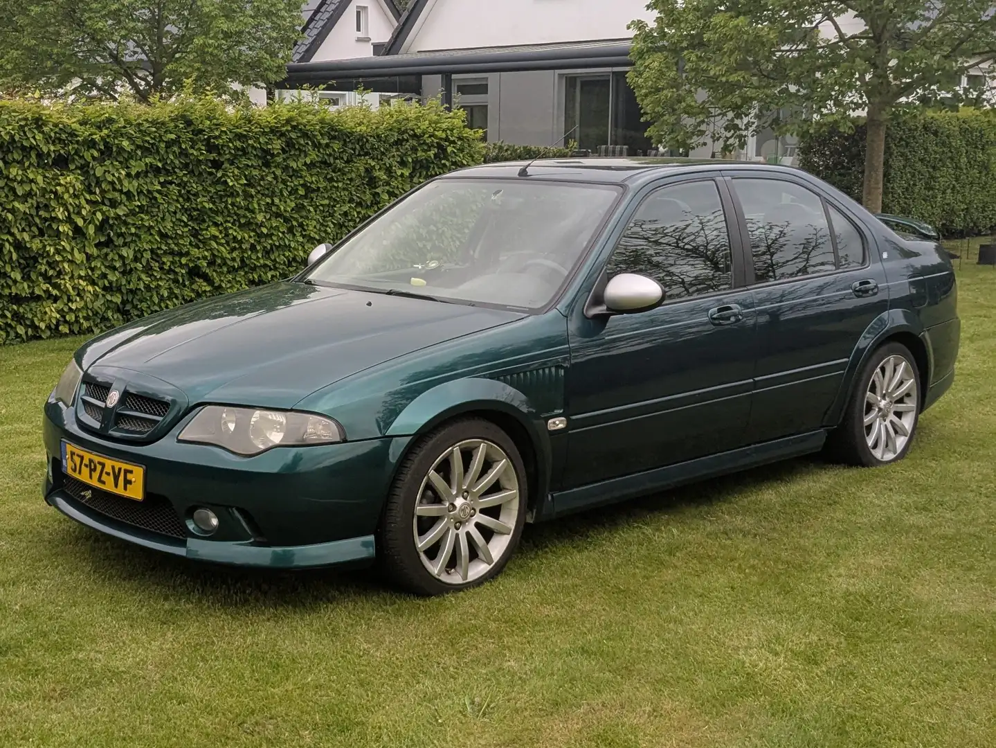 MG ZS 1.8 120 Зелений - 1