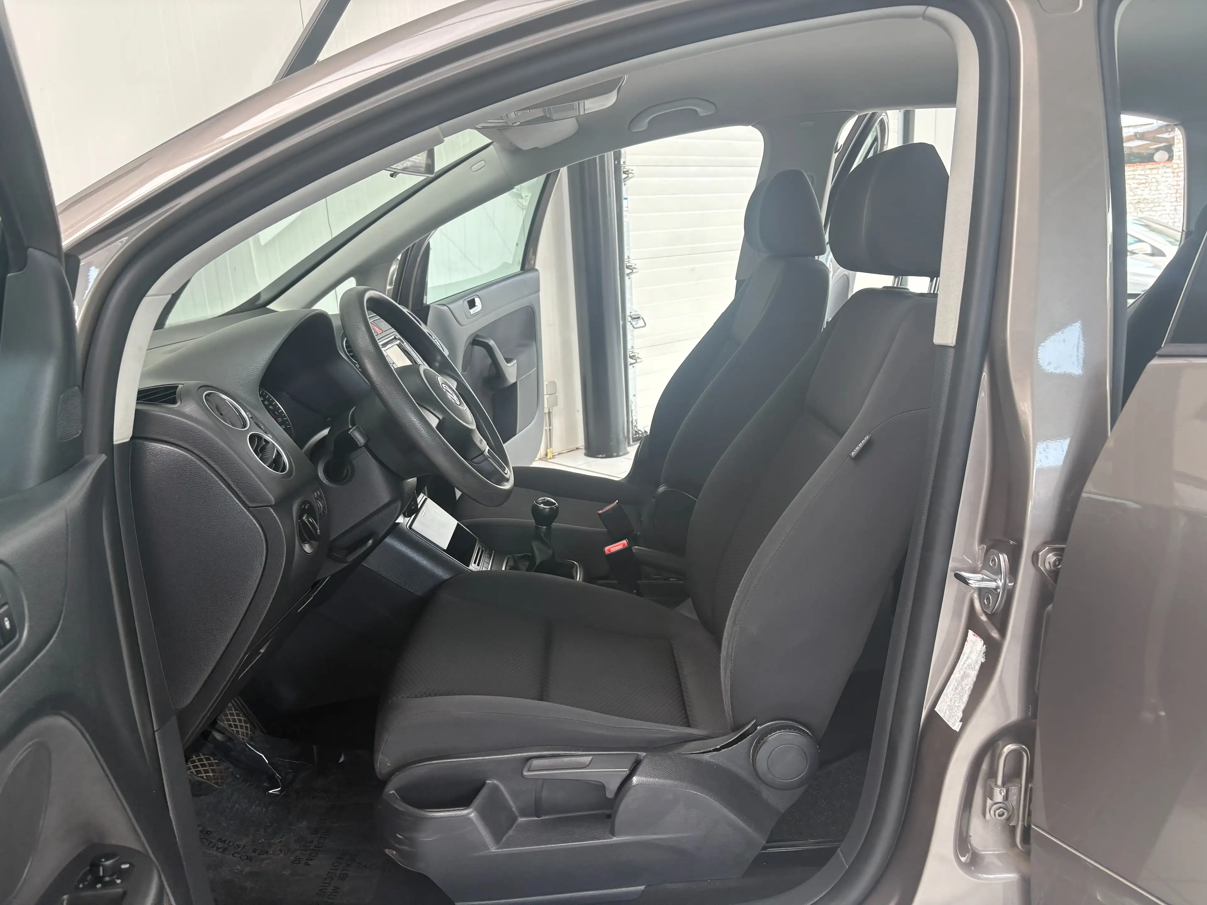 Volkswagen Golf Plus Golf Plus 1.4i *GPS * PDC * JANTES * 1ER PROP * CARNET * — photo 14