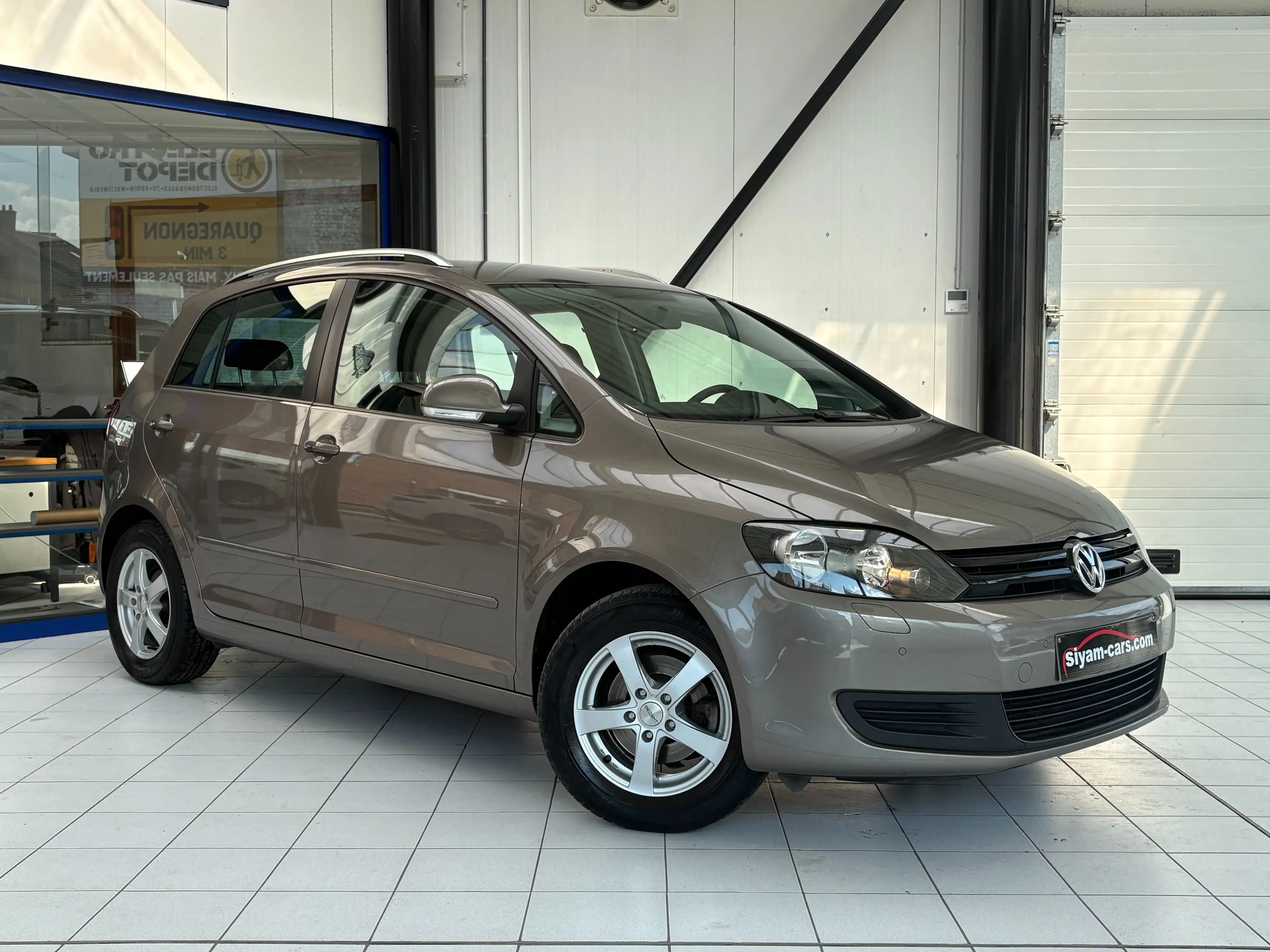 Volkswagen Golf Plus Golf Plus 1.4i *GPS * PDC * JANTES * 1ER PROP * CARNET * — photo 7