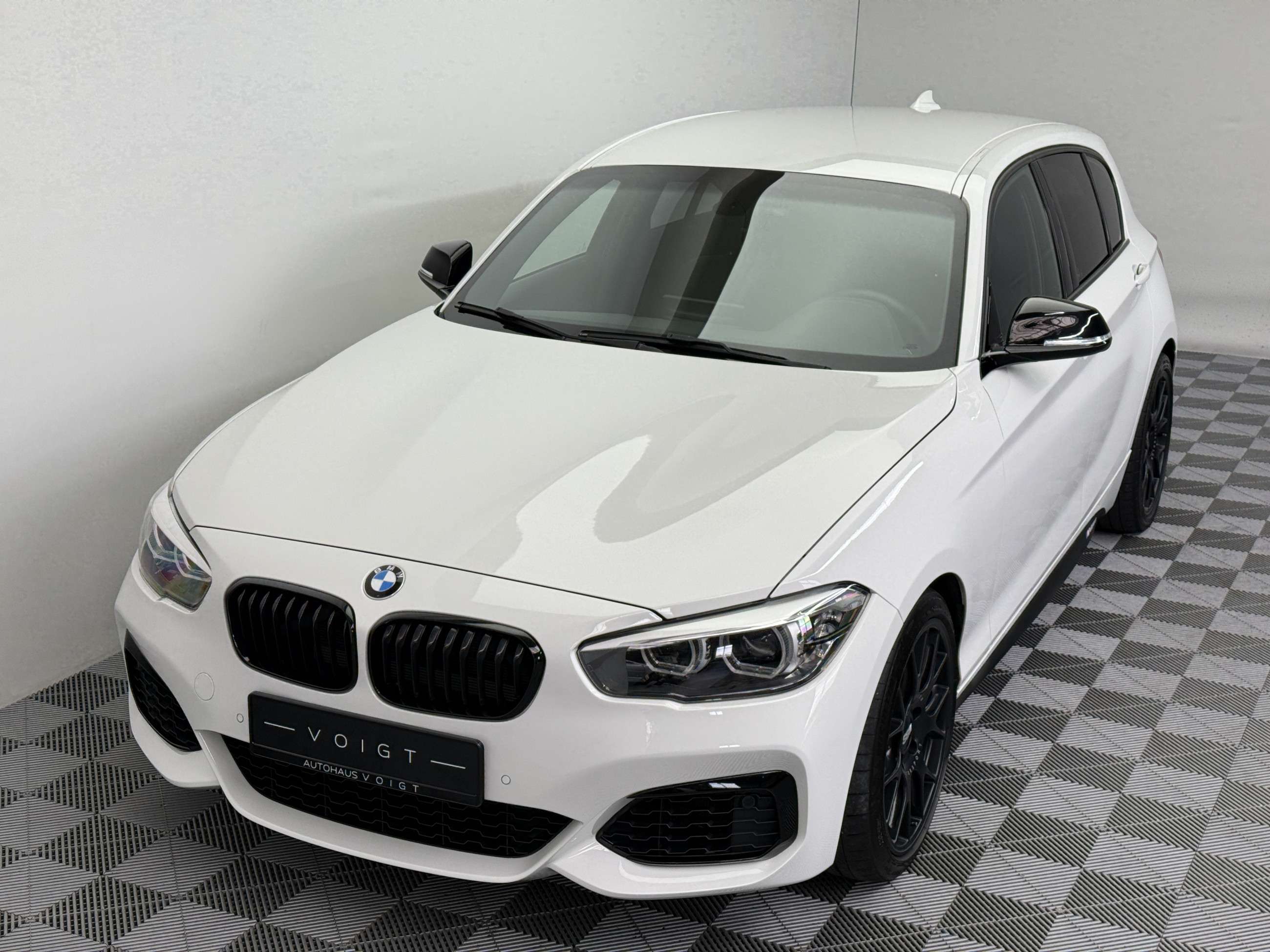 BMW 140