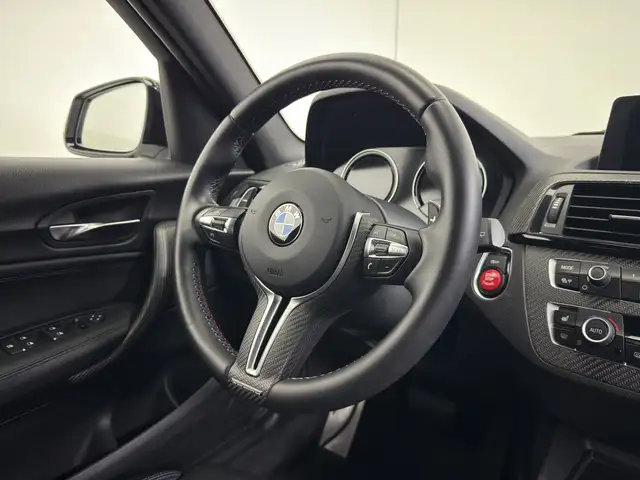 BMW 1 Series view 12