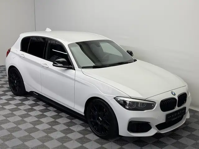BMW 1 Series view 5