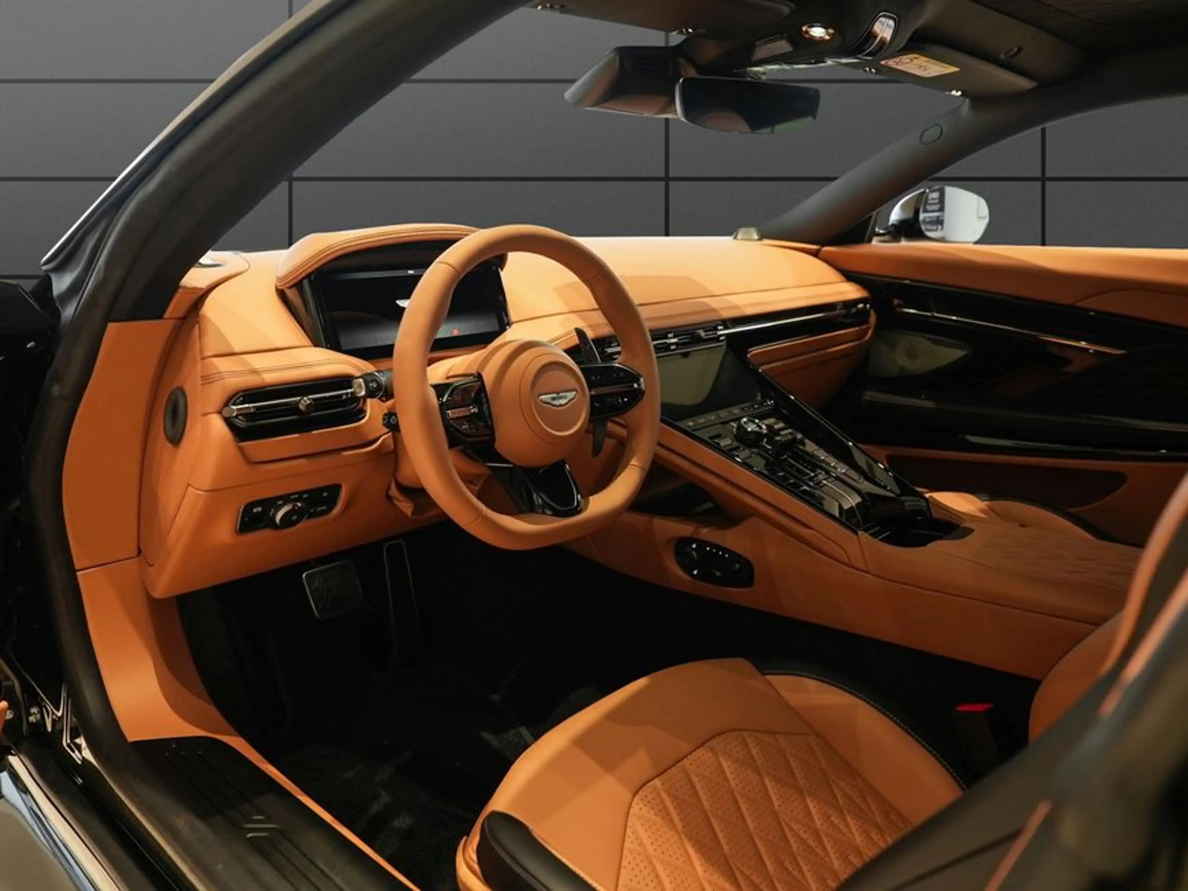 Aston Martin DB12 Coupe — photo 13