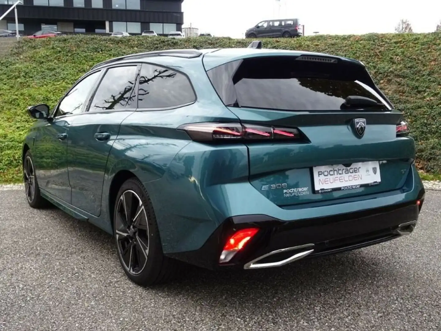 Peugeot 308 e-SW GT mit Anhängervorrichtung Blau - 2