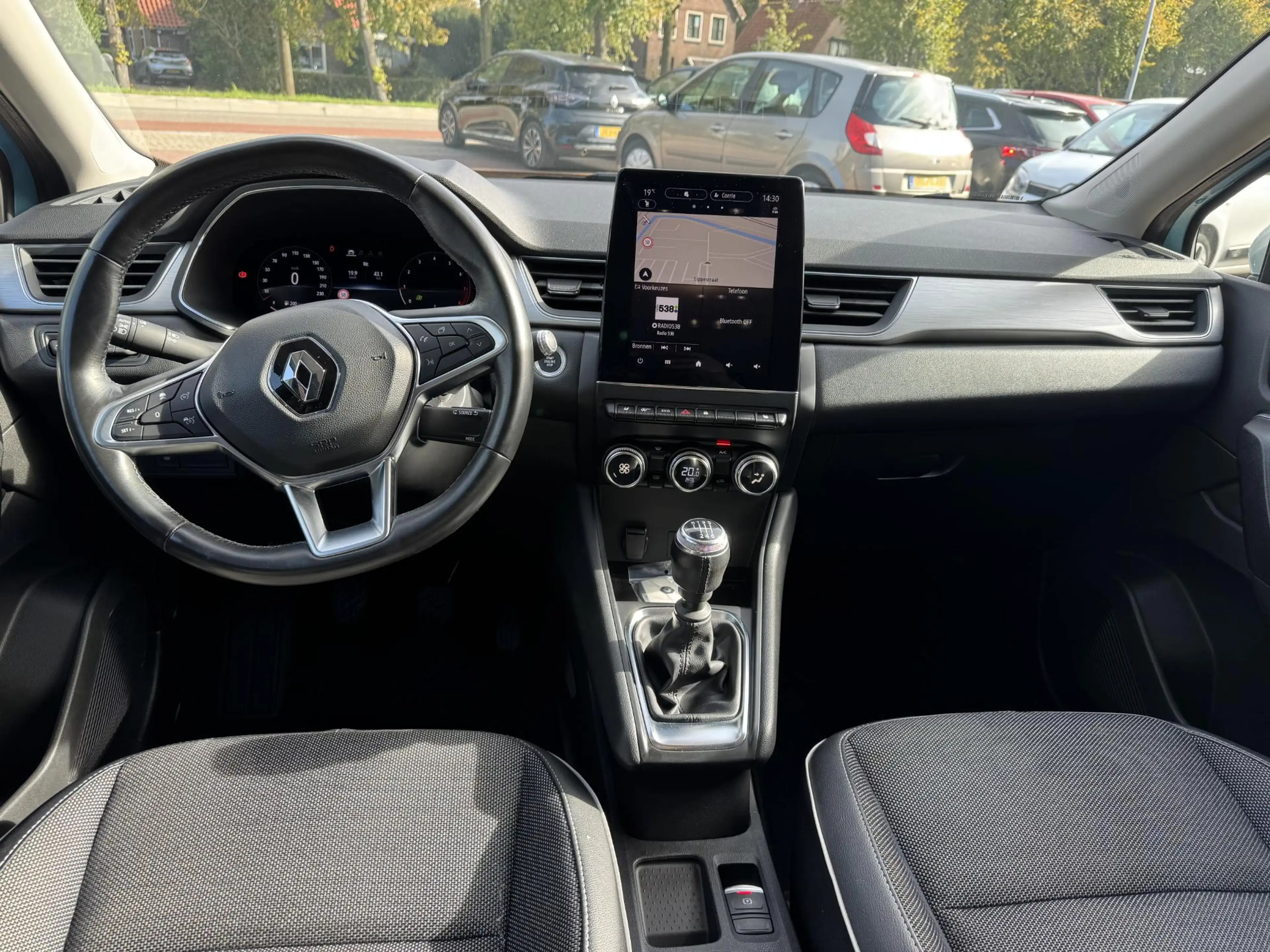 Renault Captur 1.0 TCe 90 Intens+Pack Winter!! — photo 12
