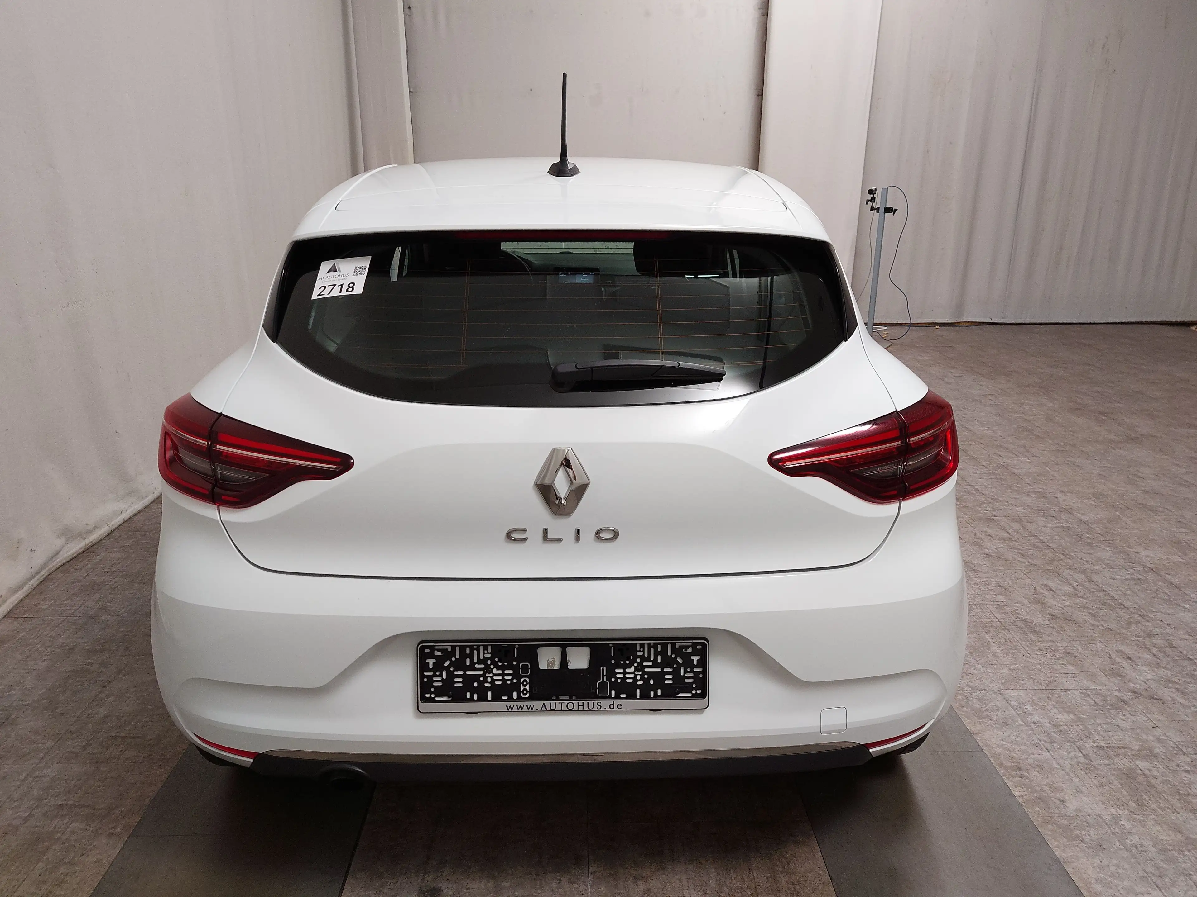 Renault Clio TCe 100 Navi LED Shz — photo 14