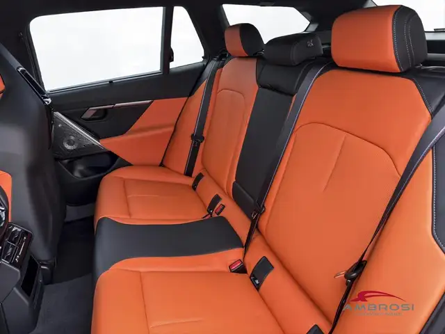 BMW M5 view 10