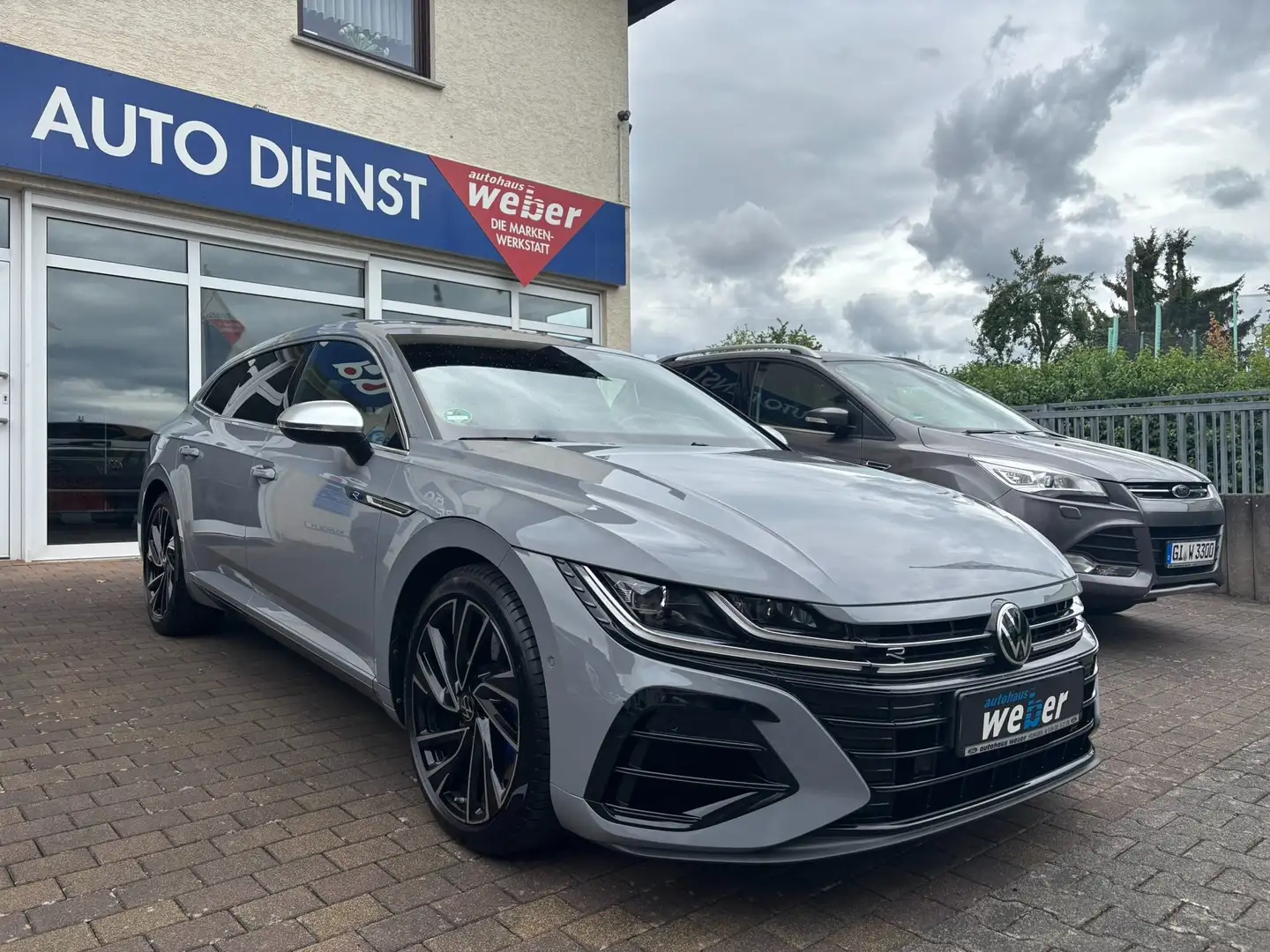 Volkswagen Arteon R 4MO*Shoot.Brak*PANO-Da.*360KAM*AHK*IQ-Light*Ergo Gris - 1