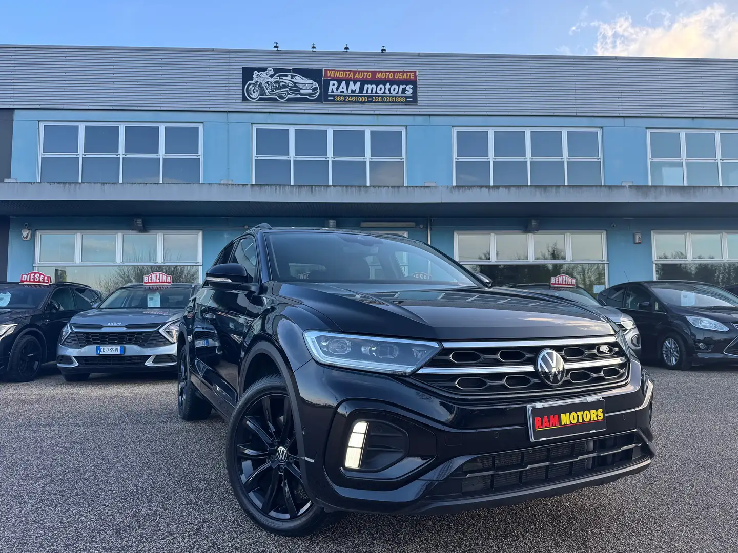 Volkswagen T-Roc T-Roc I 2022 2.0 tdi R-Line 150cv dsg Noir - 1