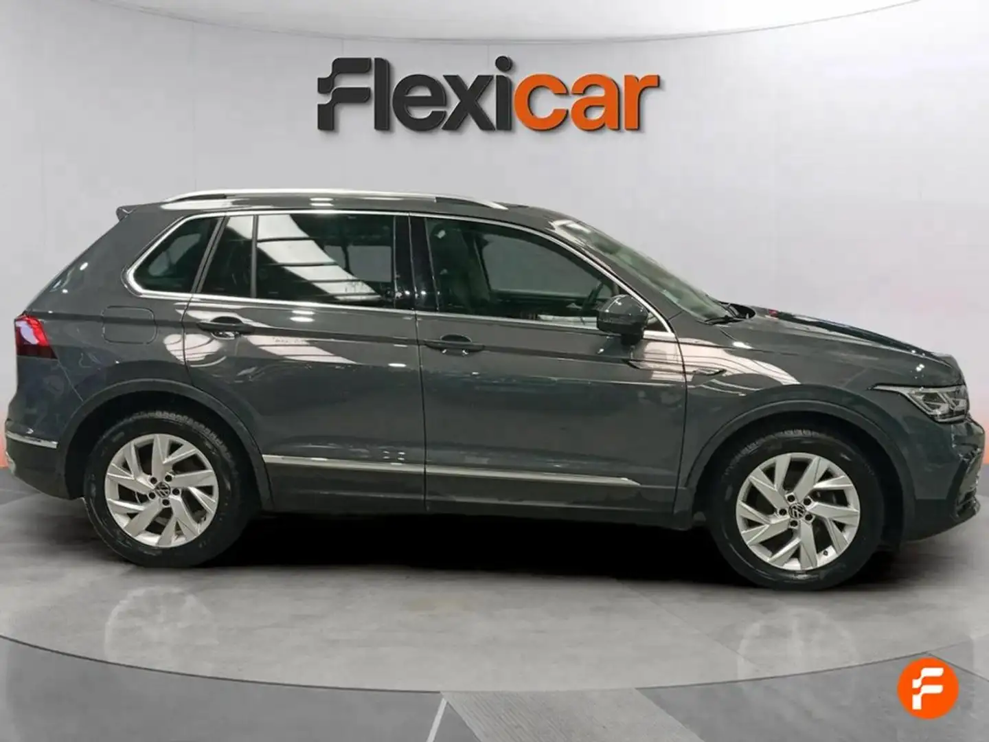 Volkswagen Tiguan Life 2.0 TDI 110kW (150CV) DSG Gris - 2