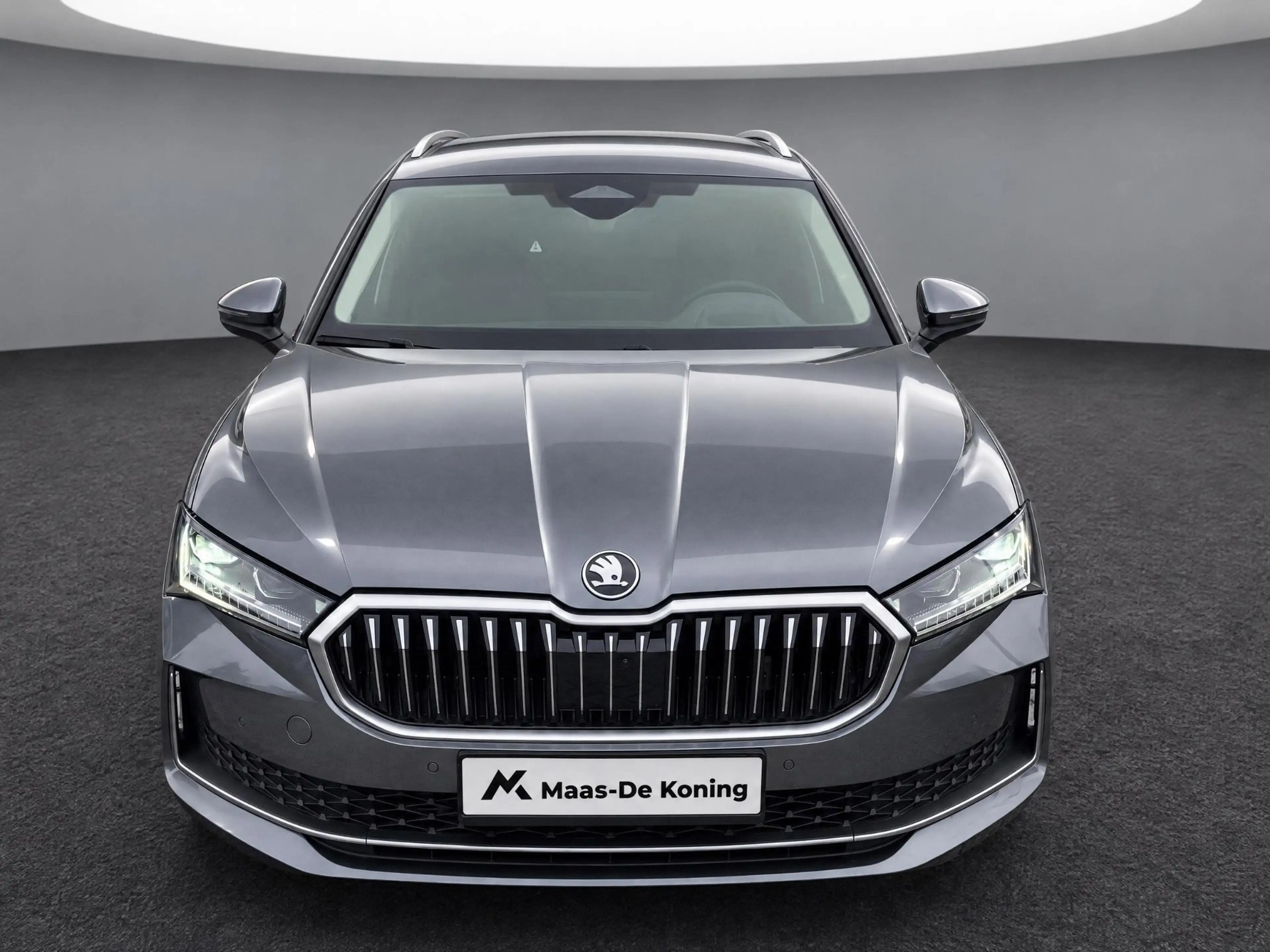 Skoda Superb Combi 1.5TSI 160kW/218PK PHEV Laurin & Klement · T — photo 2
