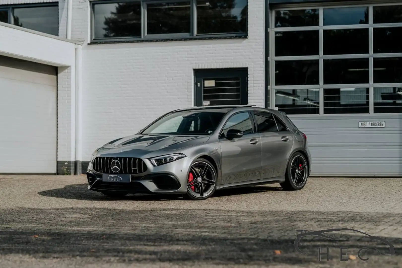 Mercedes-Benz A 45 AMG S 4MATIC+ Grijs - 1