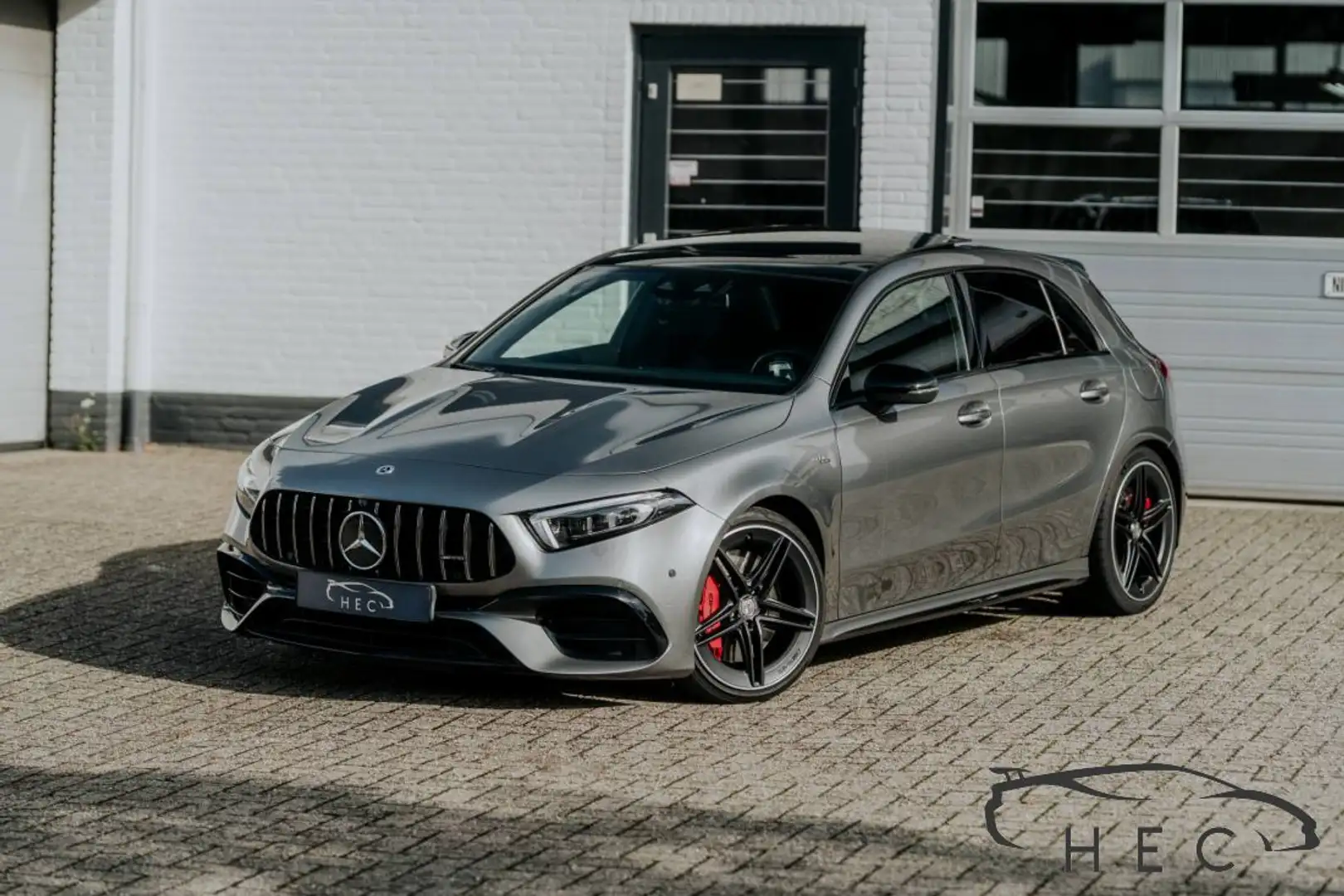 Mercedes-Benz A 45 AMG S 4MATIC+ Grijs - 2