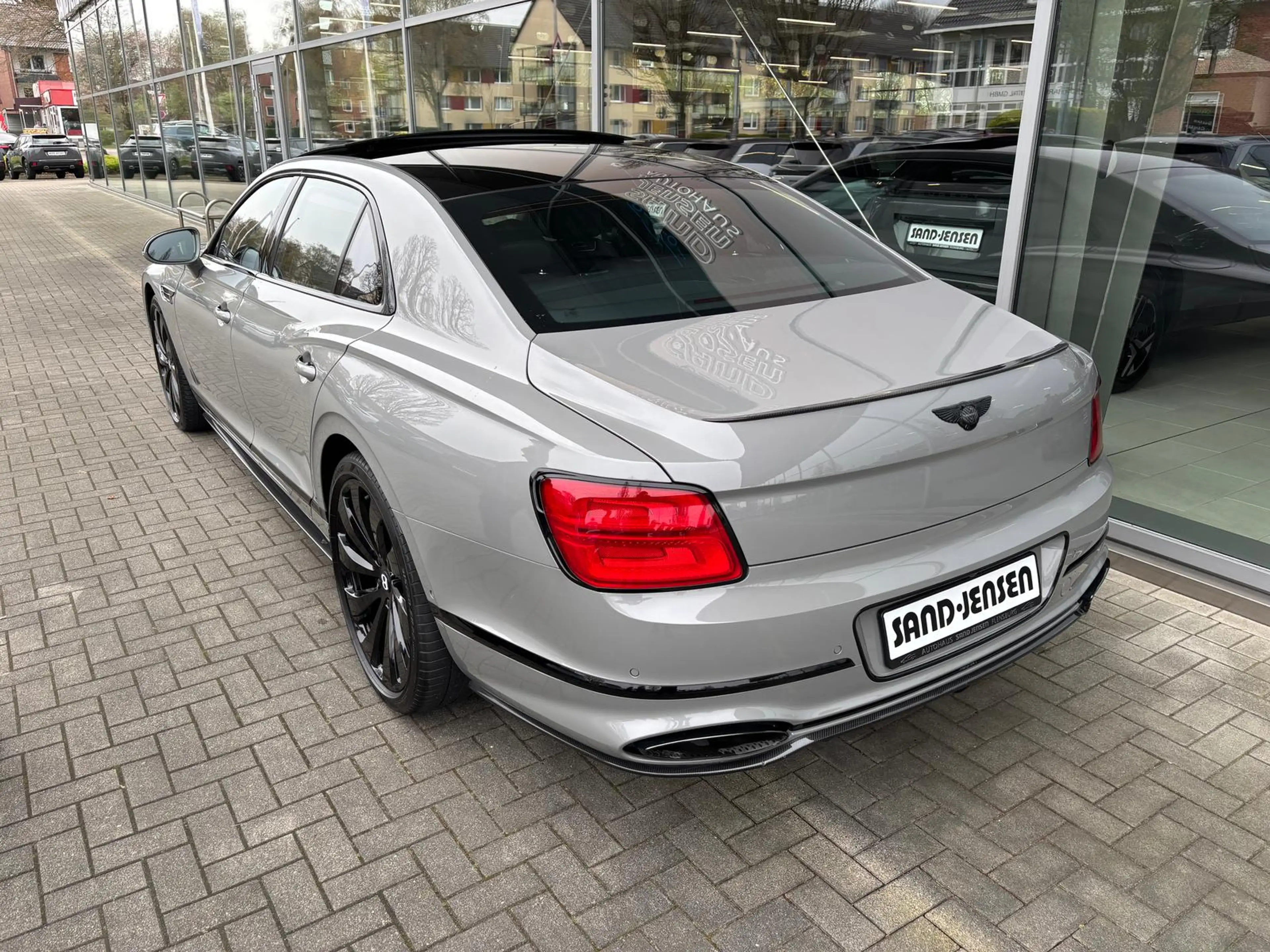 Bentley Flying Spur W12 Mansory Exclusive Black Line B&O — photo 4