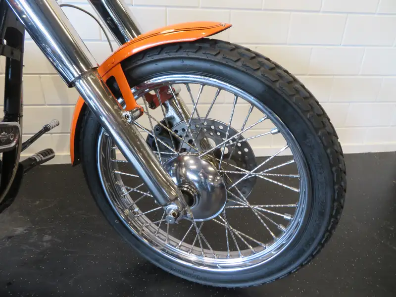 Harley-Davidson Dyna Wide Glide - foto 7