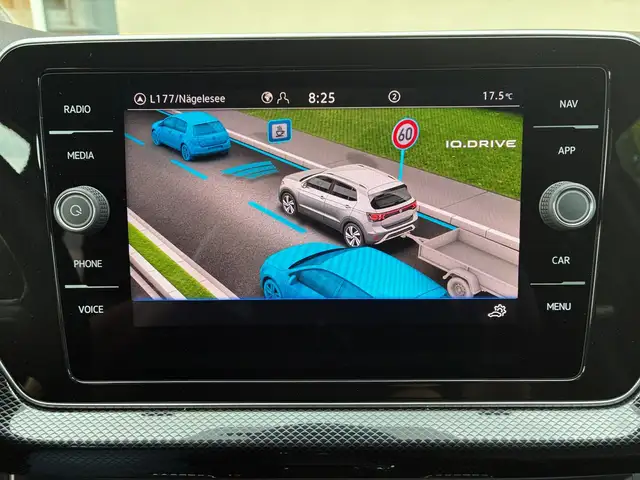 Volkswagen T-Cross view 12