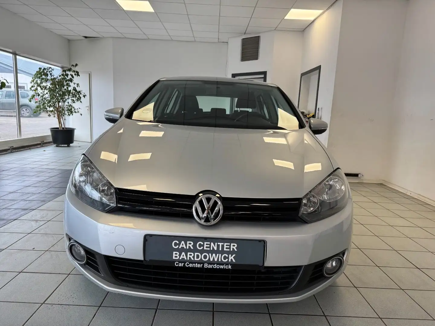 Volkswagen Golf VI  1.2TSI ***Klimaautomatik*** Plateado - 2