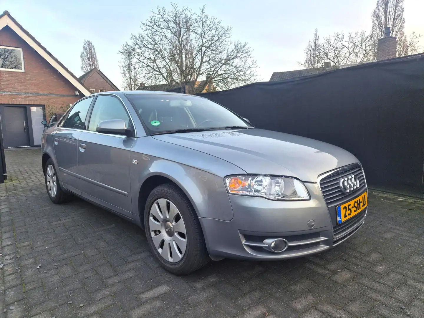 Audi A4 Limousine 2.0 Pro Line Clima Cruise 89526 Km NAP Grau - 2