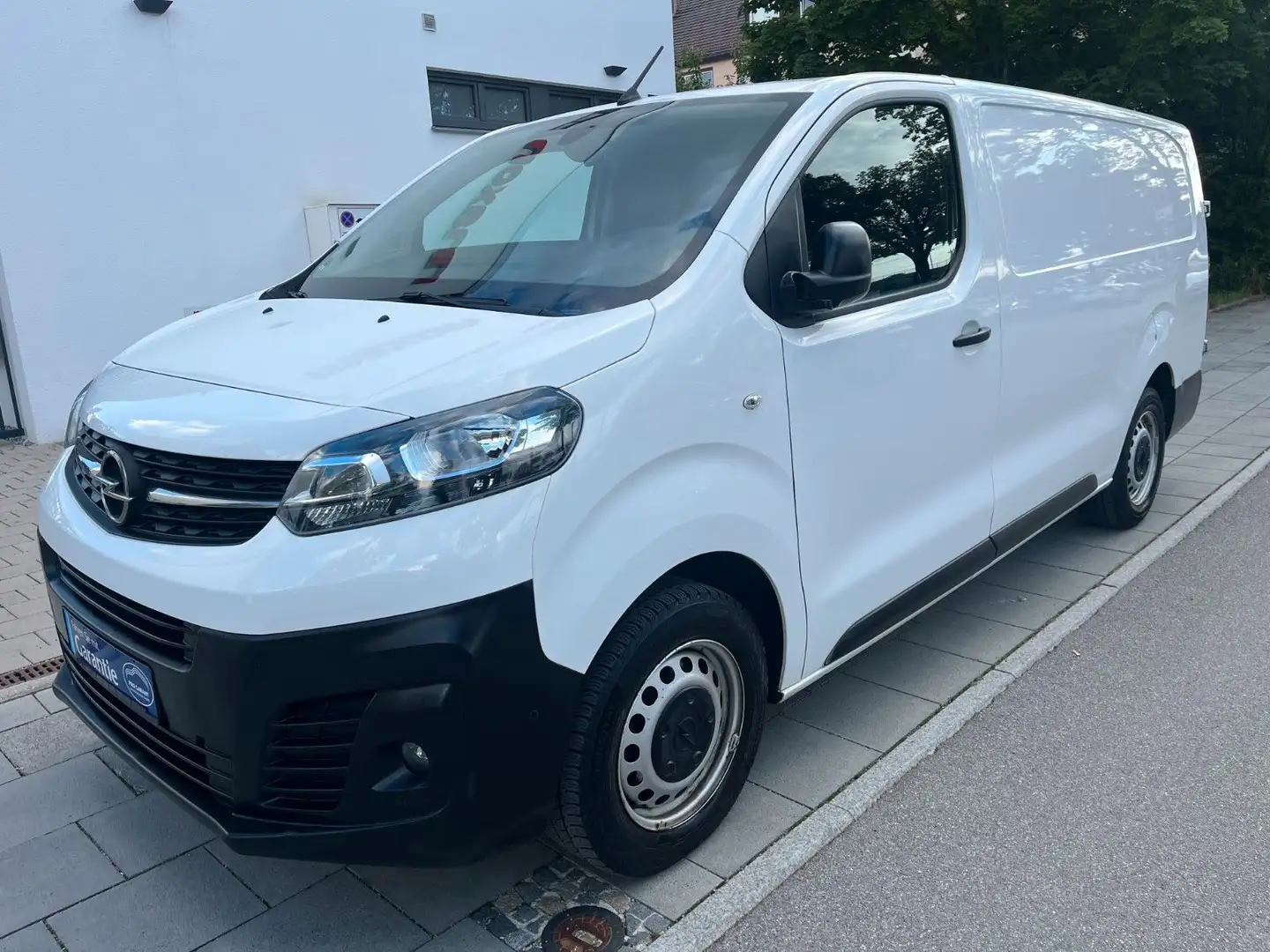 Opel Vivaro Kasten Edition Lang SORTIMO REGALE/KAMERA Weiß - 2