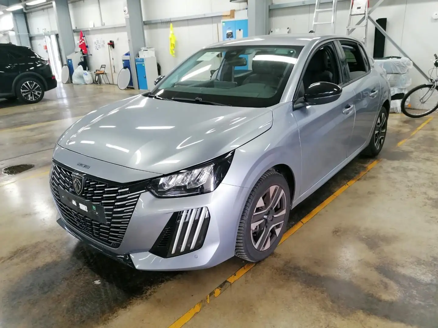 Peugeot 208 Allure AUTOMATIK SITZH CARPLAY ALU PDC Grau - 2