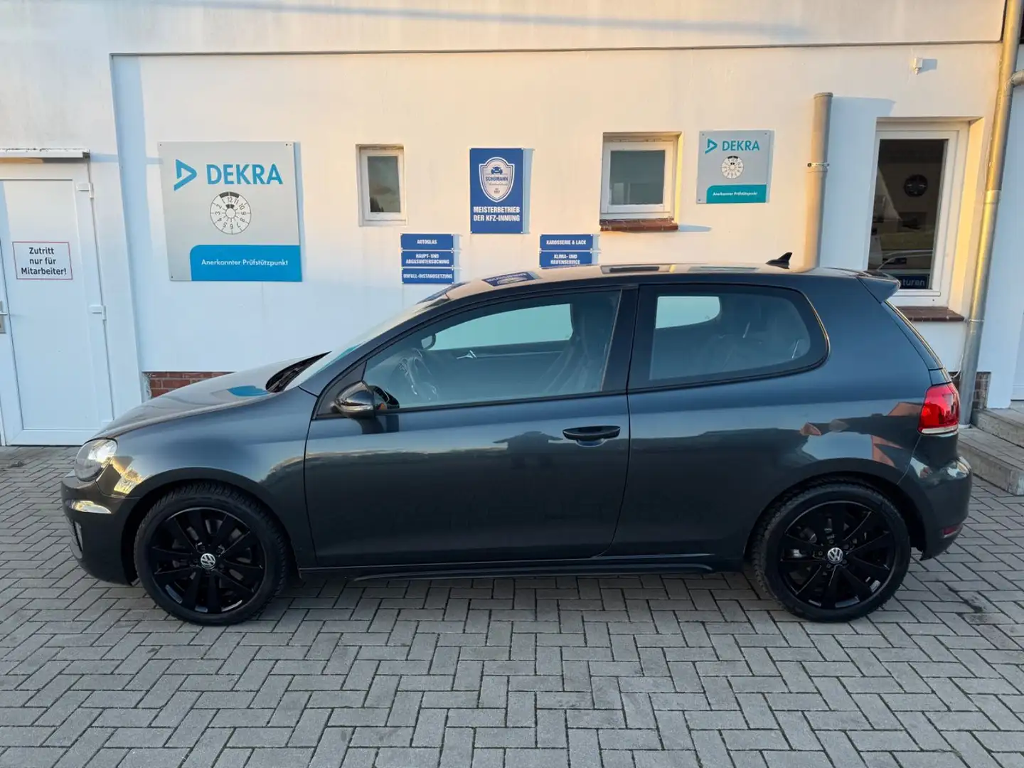 Volkswagen Golf 2.0 TDI GTD Zwart - 2