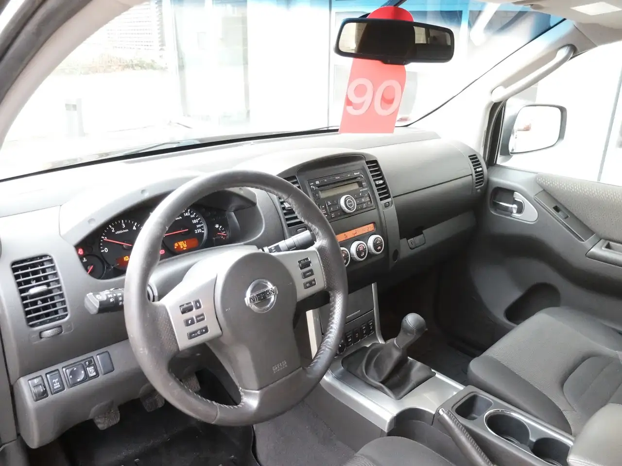 NISSAN NAVARA 190CH DOUBLE CABINE LE 4X4