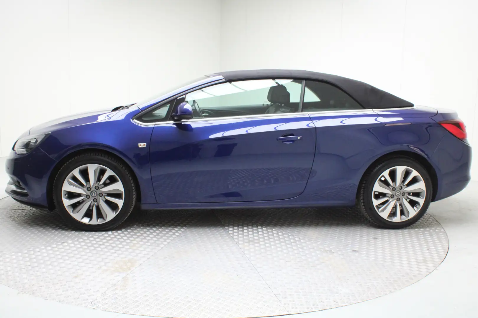 Opel Cascada 1.6 Turbo Cosmo | 19 inch | lederen bekleding | na Blauw - 2