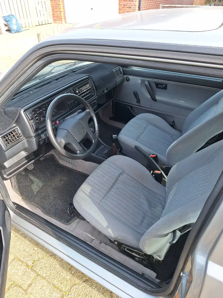 Volkswagen Golf 1.6 GL, foto 2