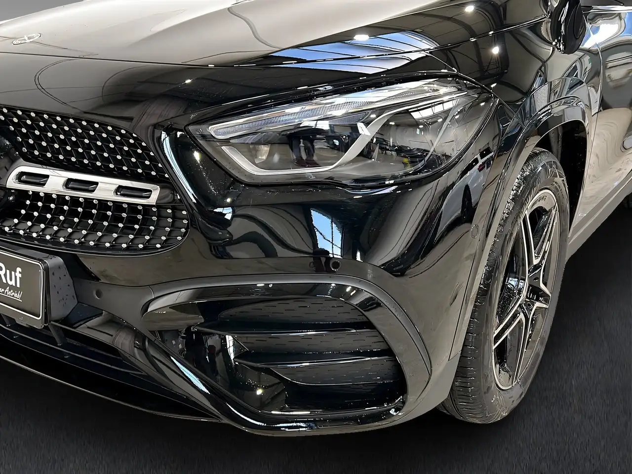 Mercedes-Benz GLA 200 AMG+MULTI+NIGHT+Kam+Ambi+Pano+TotW+LrHz 15