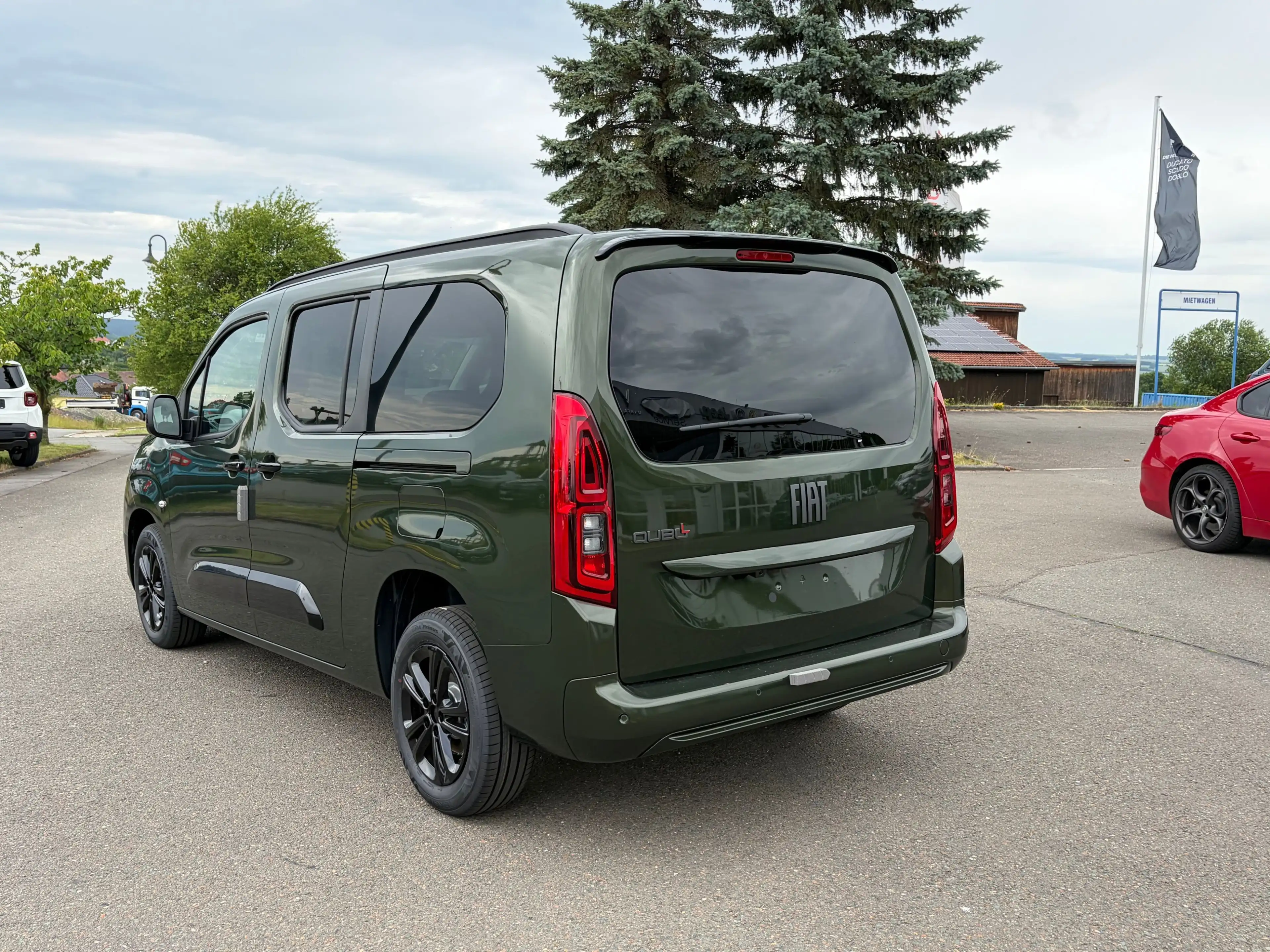 Fiat Qubo L 7-Sitzer L2 1.5 Diesel 96 kW Icon — photo 3