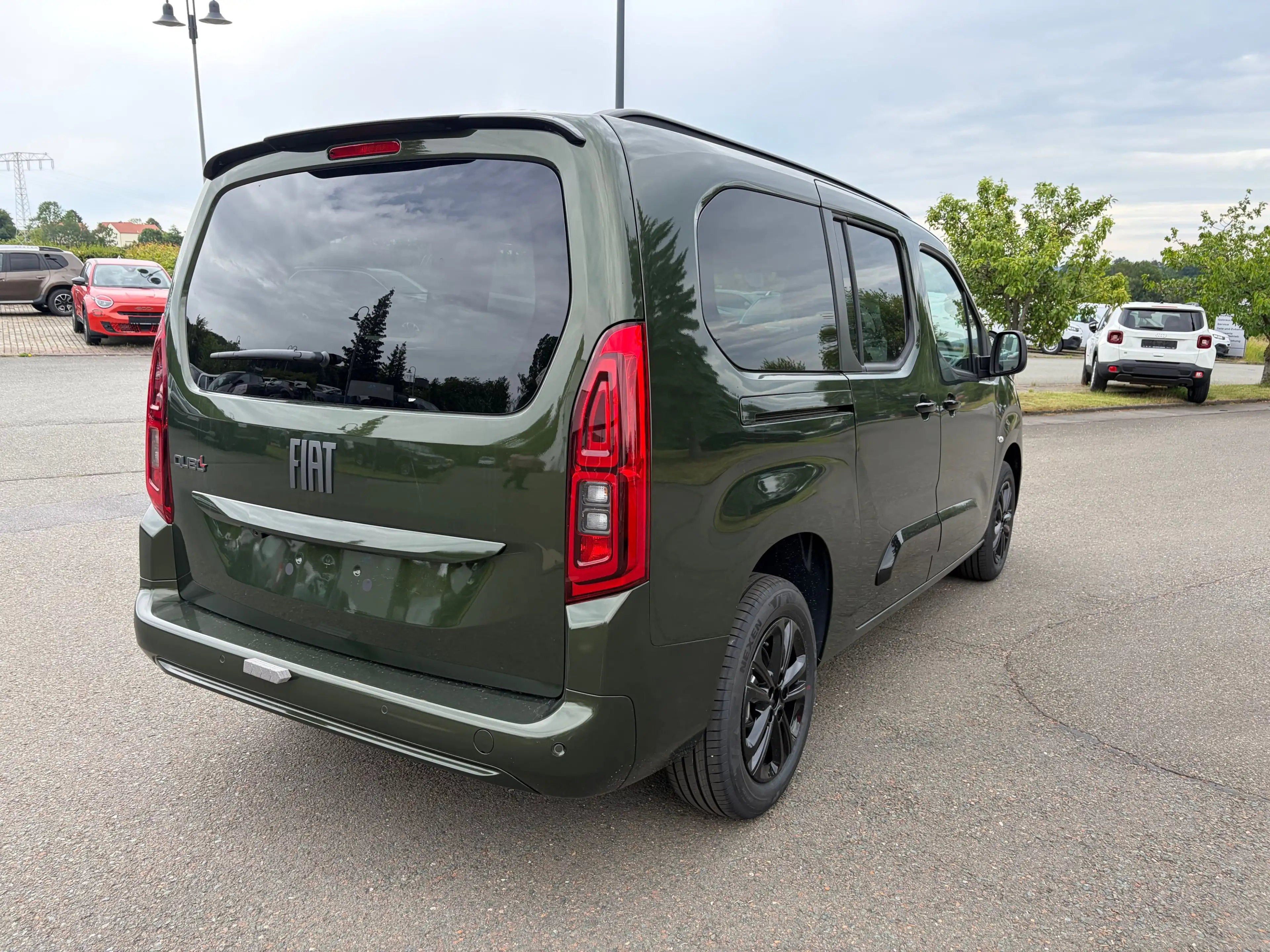Fiat Qubo L 7-Sitzer L2 1.5 Diesel 96 kW Icon — photo 6