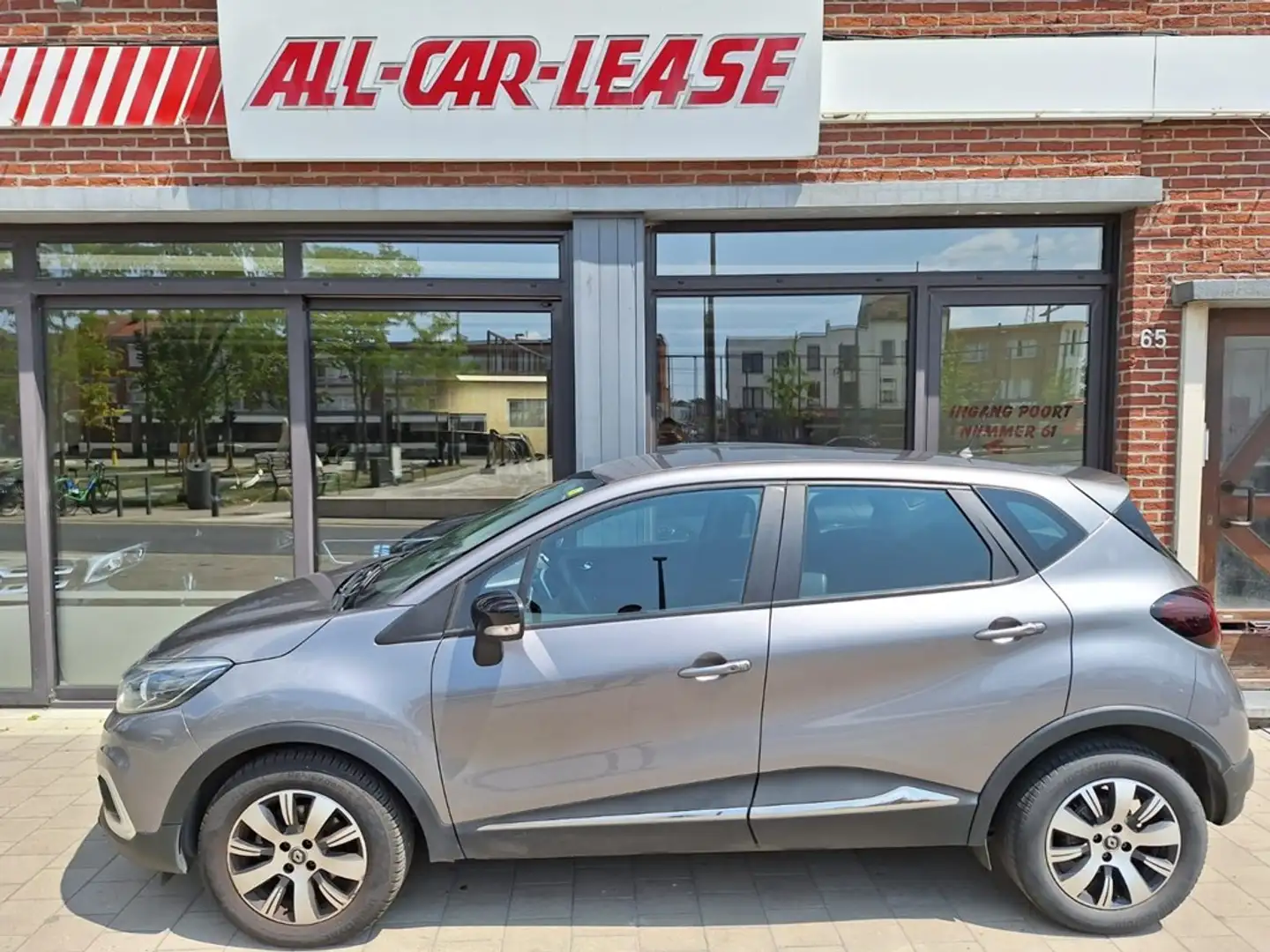 Renault Captur Generation/Corporate Edition dCi 90 Gris - 1
