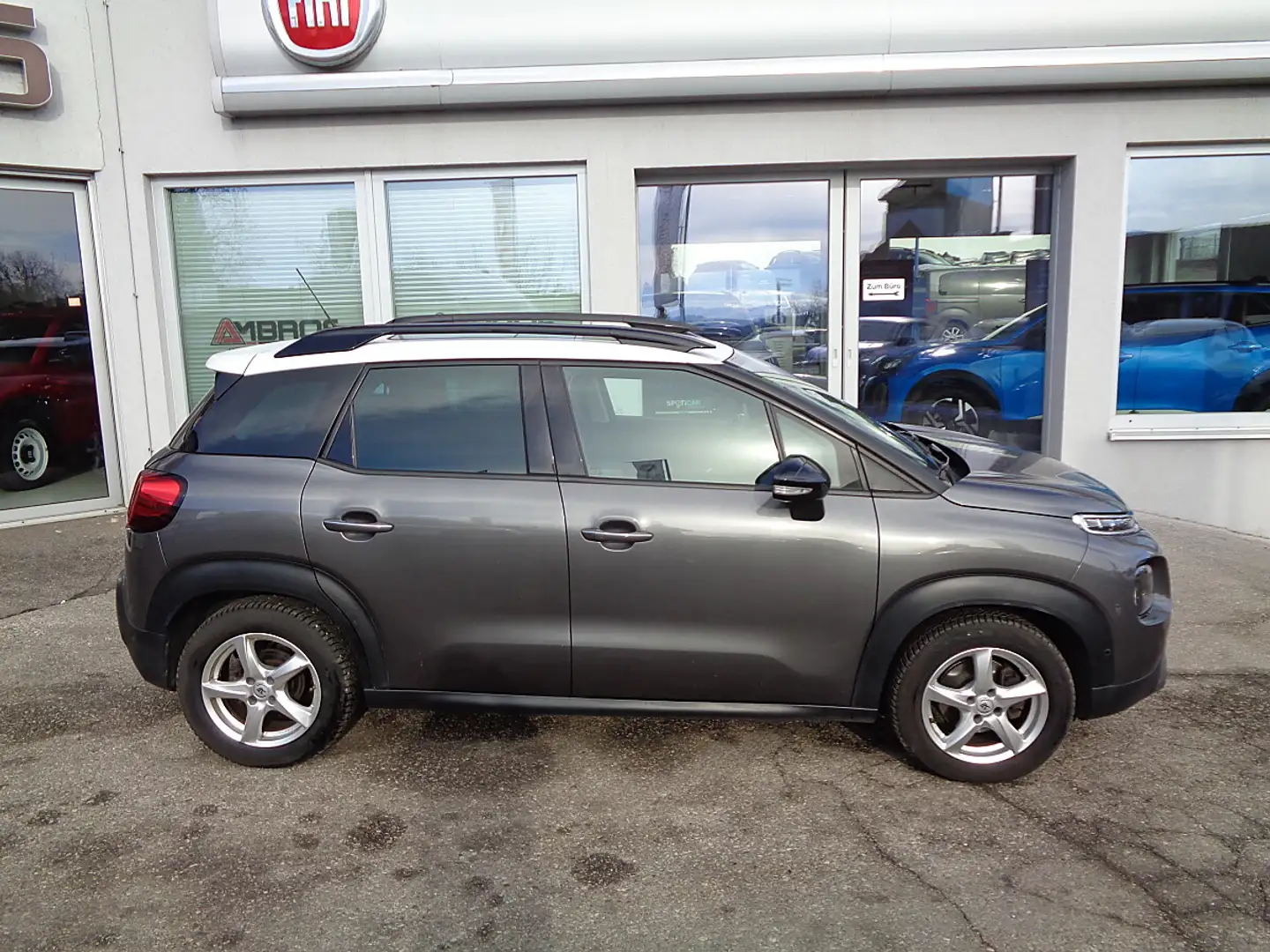 Citroen C3 Aircross BlueHDi 120 S&S EAT6 Shine Grau - 2