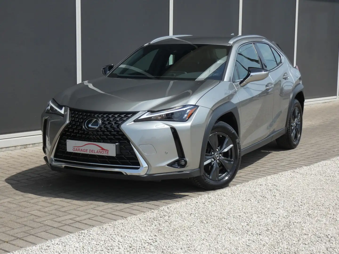 Lexus UX 250h HYBRID *Trekhaak* +LEDER +Zetelverwarming +GPS Béžová - 2