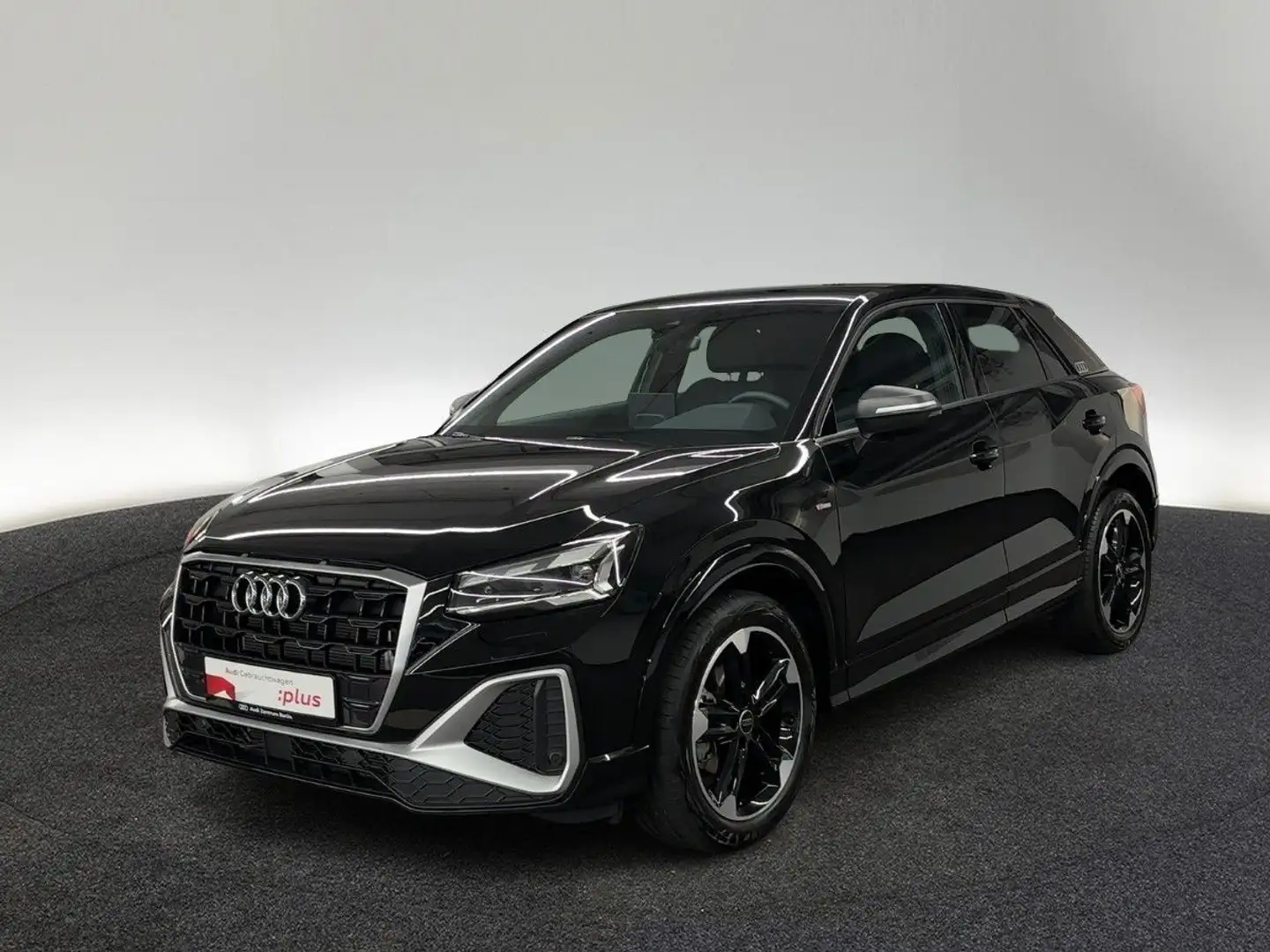 Audi Q2 S line 35 TFSI S tr. AHK PDC MATRIX SONOS Černá - 2