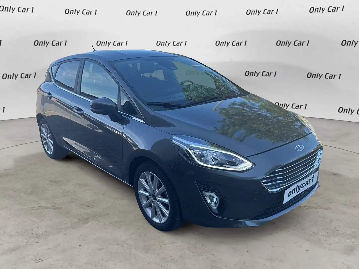 Ford Fiesta 1.1 75 CV GPL 5 porte Titanium Grijs - 1