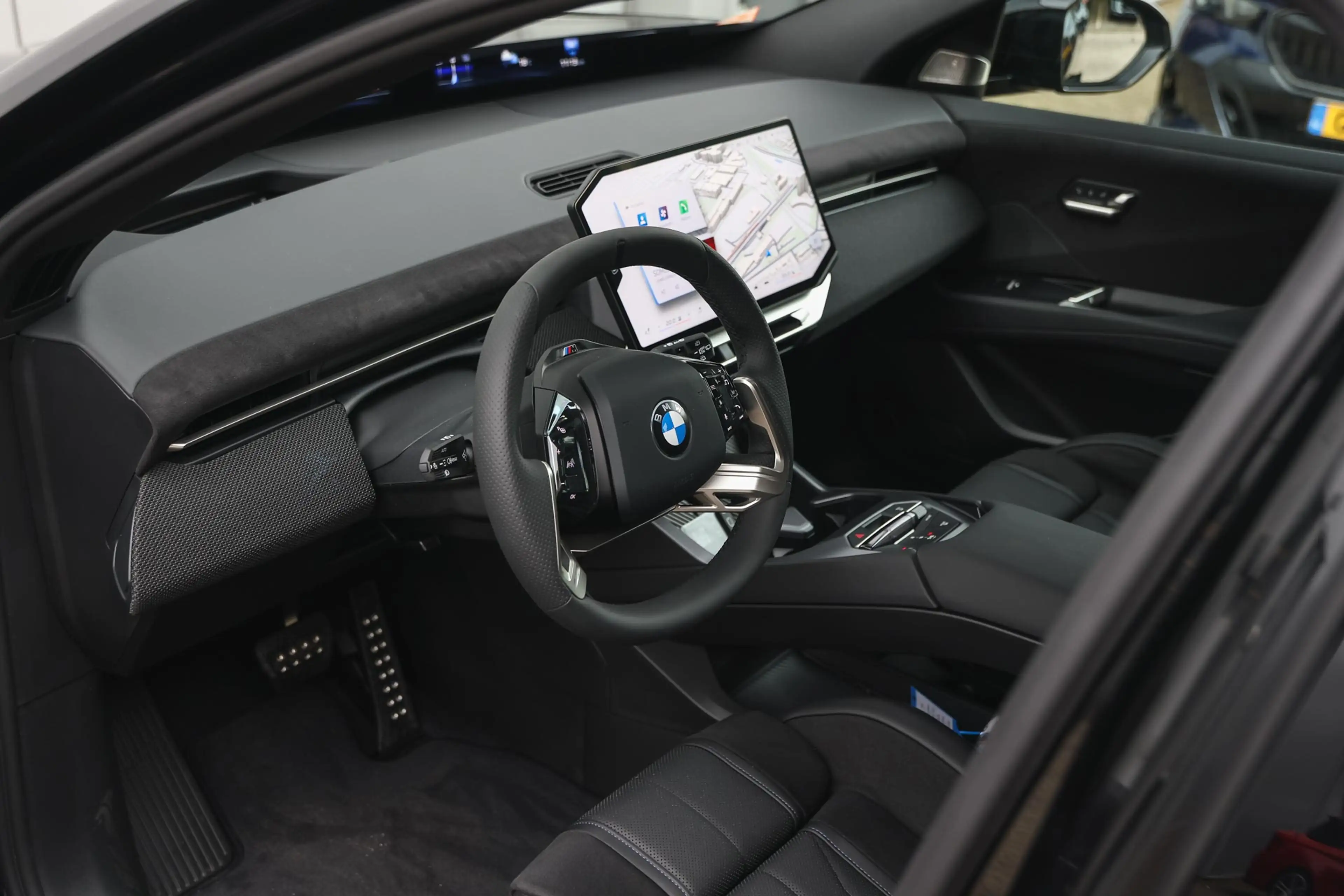 BMW iX3 40 eDrive M Sport / Panoramadak / Trekhaak / 3D He — photo 9