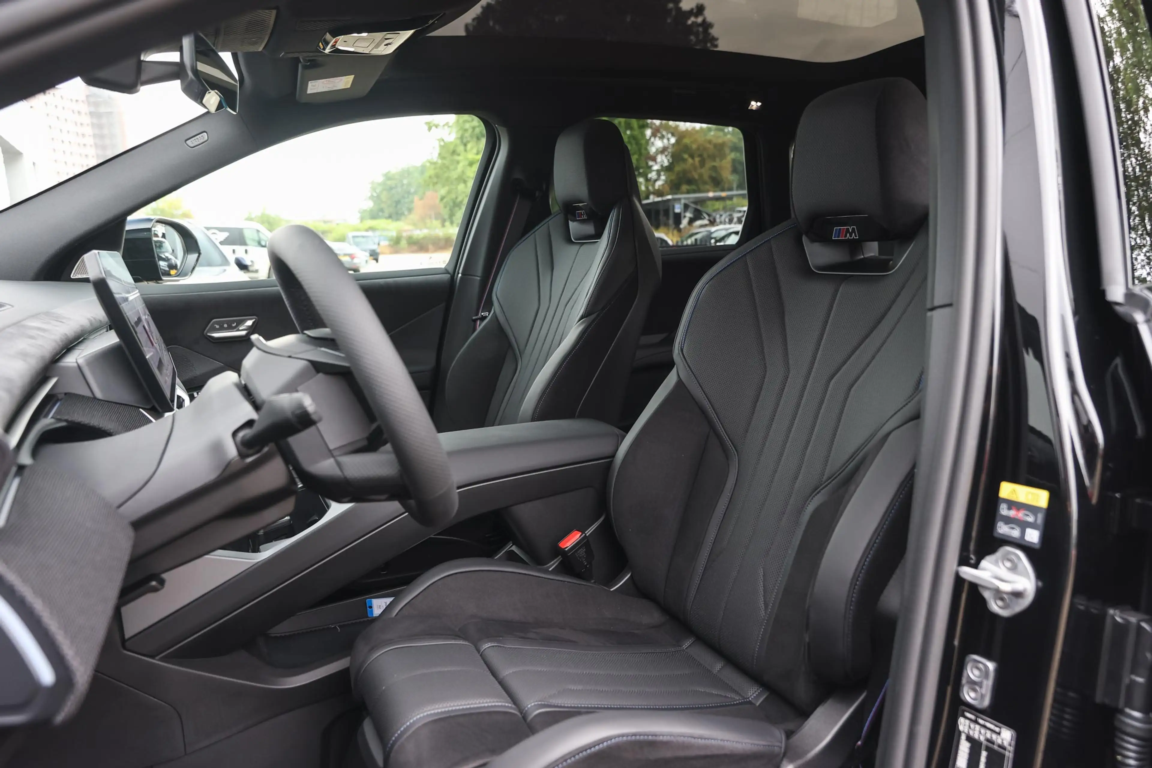 BMW iX3 40 eDrive M Sport / Panoramadak / Trekhaak / 3D He — photo 12