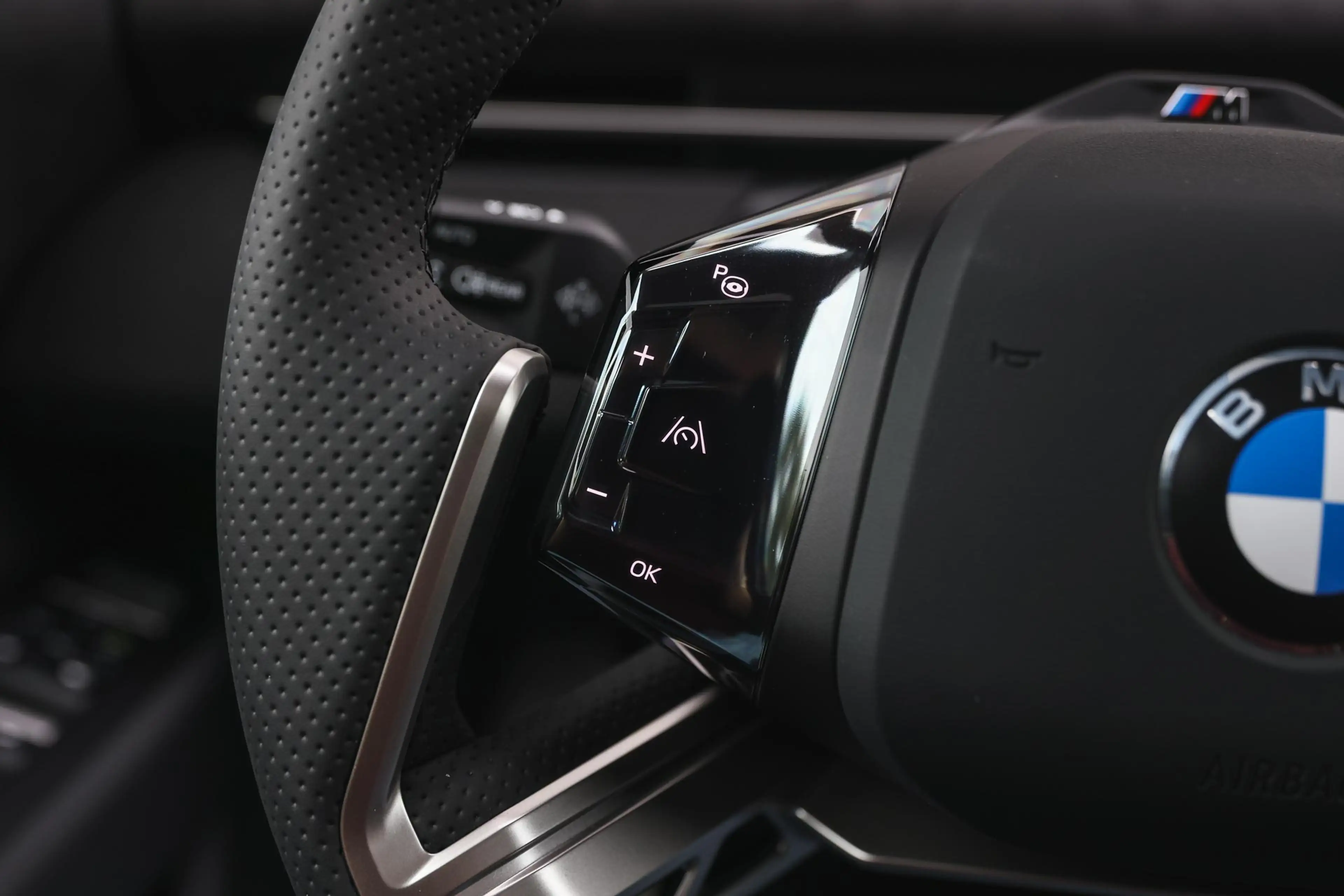 BMW iX3 40 eDrive M Sport / Panoramadak / Trekhaak / 3D He — photo 14