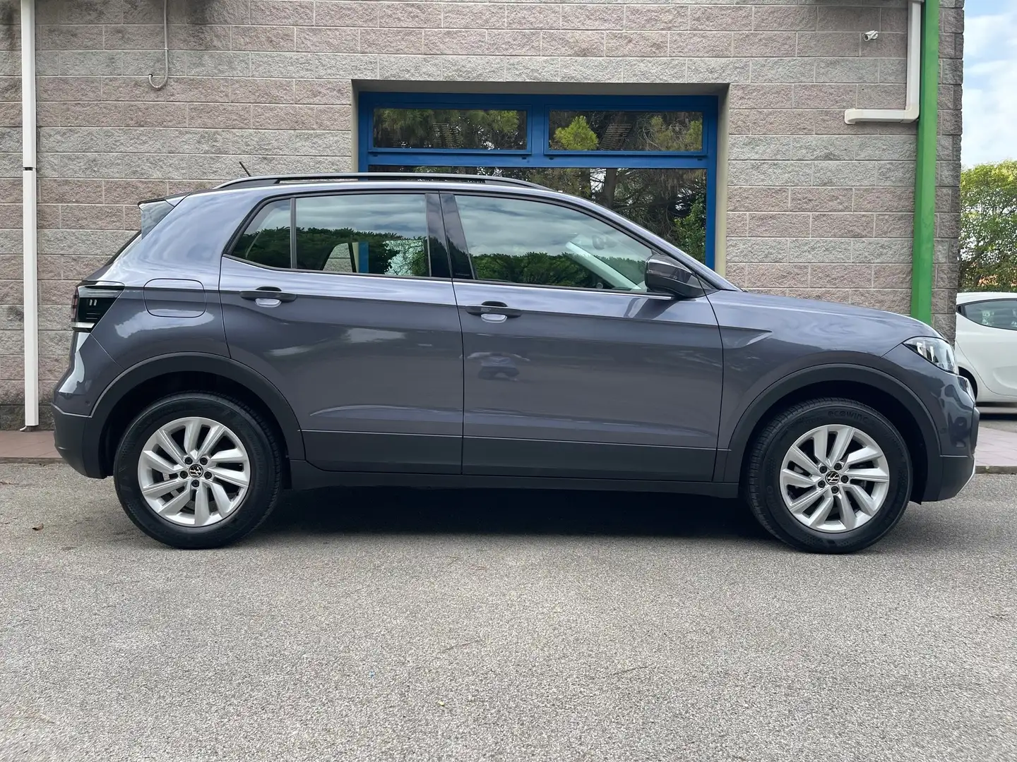 Volkswagen T-Cross 1.0 TSI 95CV APPLE CARPLAY NAVIGAZIONE SENS. PARCH Grigio - 2