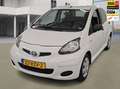 Toyota Aygo 1.0-12V Now 1e Eigenaar 37.220 km +NAP NL-auto Bianco - thumbnail 1