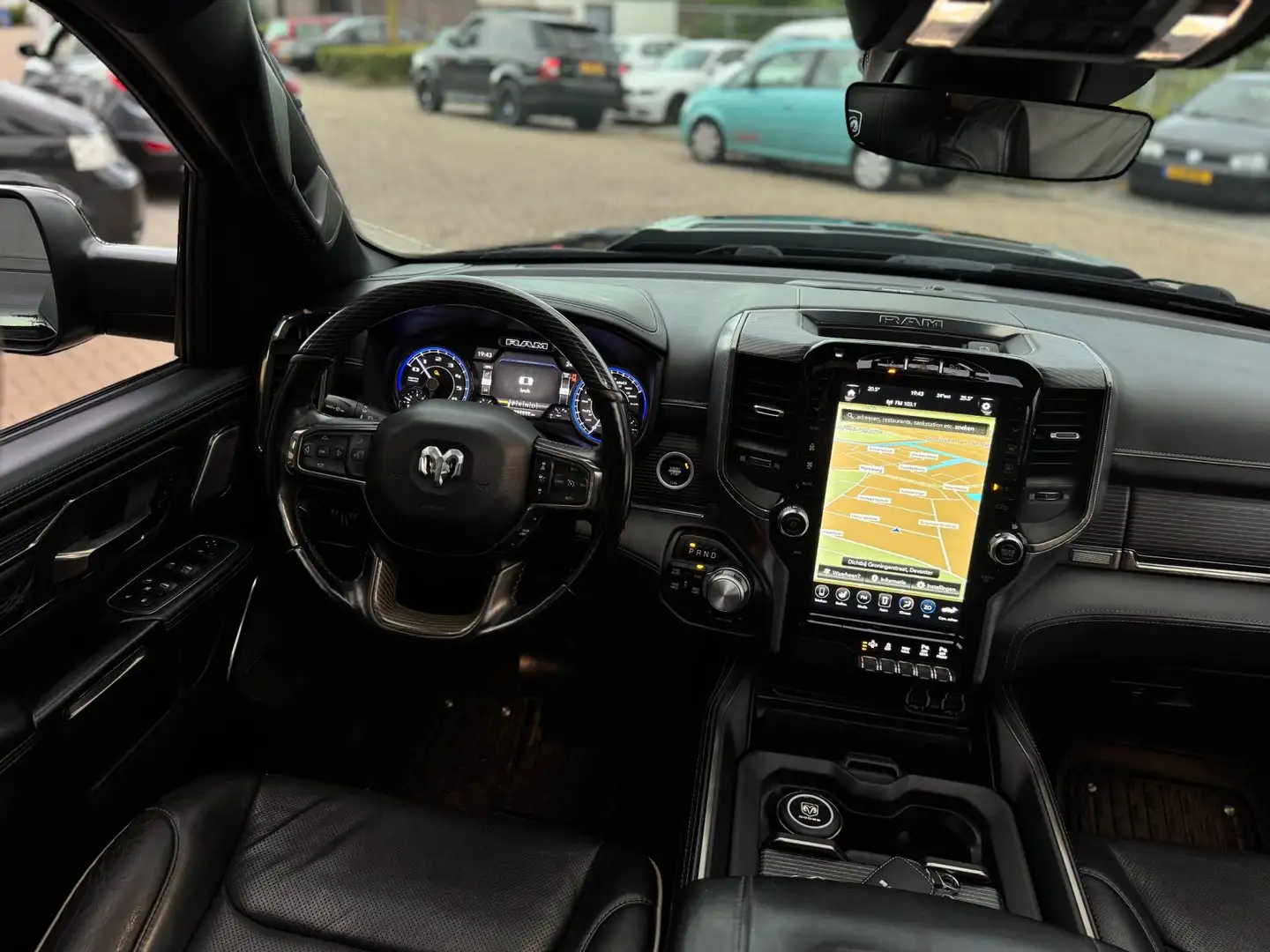 Dodge RAM 1500 5.7 V8 4x4 Crew Cab 401PK Limited e Bom volle Zwart - 2