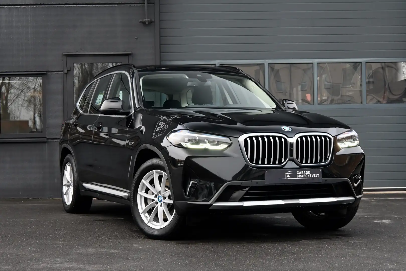 BMW X3 3.0e Xdrive - Facelift - Sportzetels -360° -LED Noir - 1