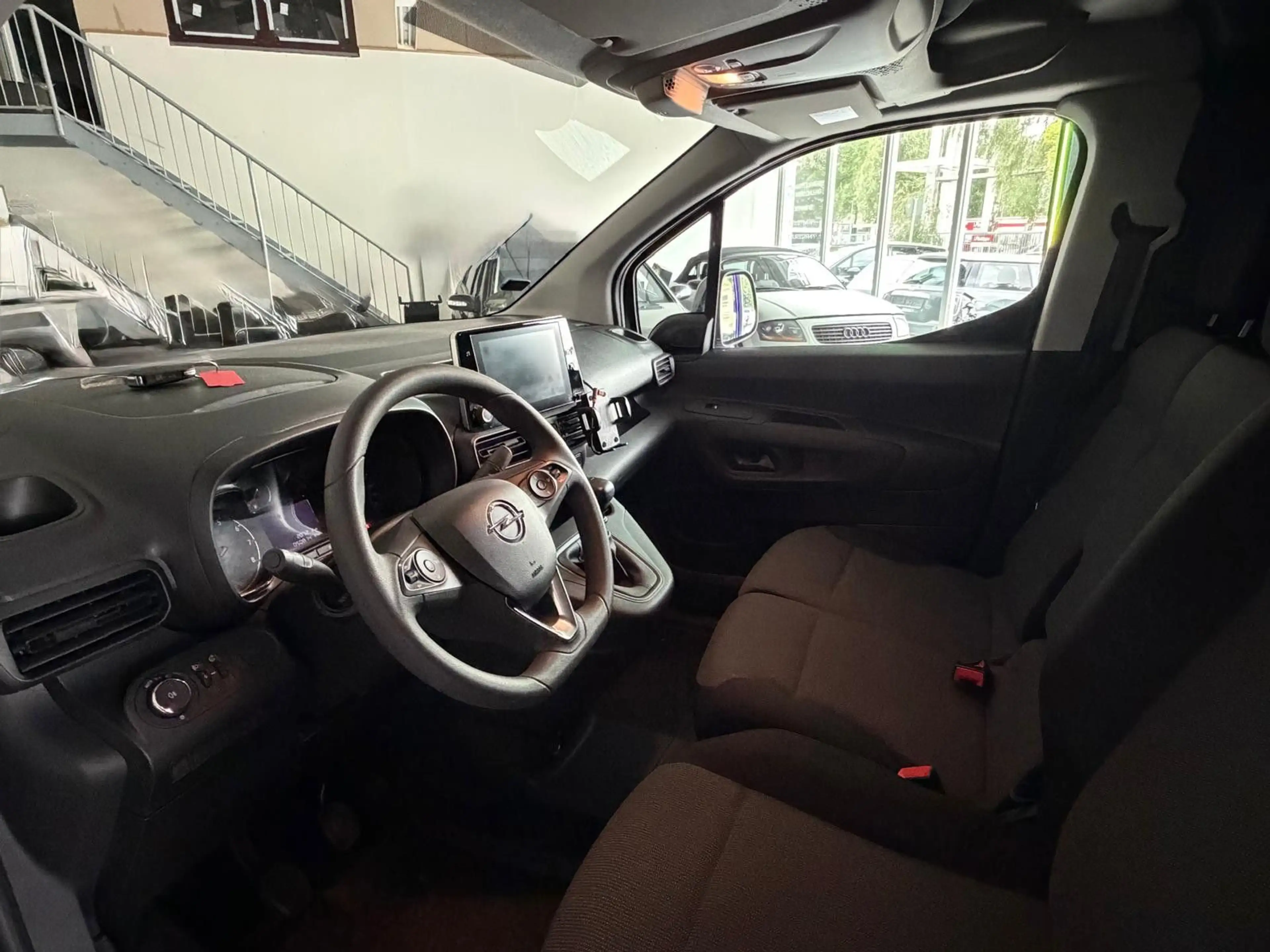 Opel Combo E Cargo Edition — photo 5