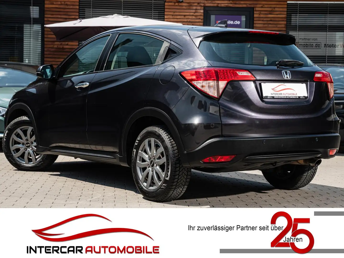 Honda HR-V 1.5 i-VTEC Elegance |1.Hand|Scheckheft| Noir - 2