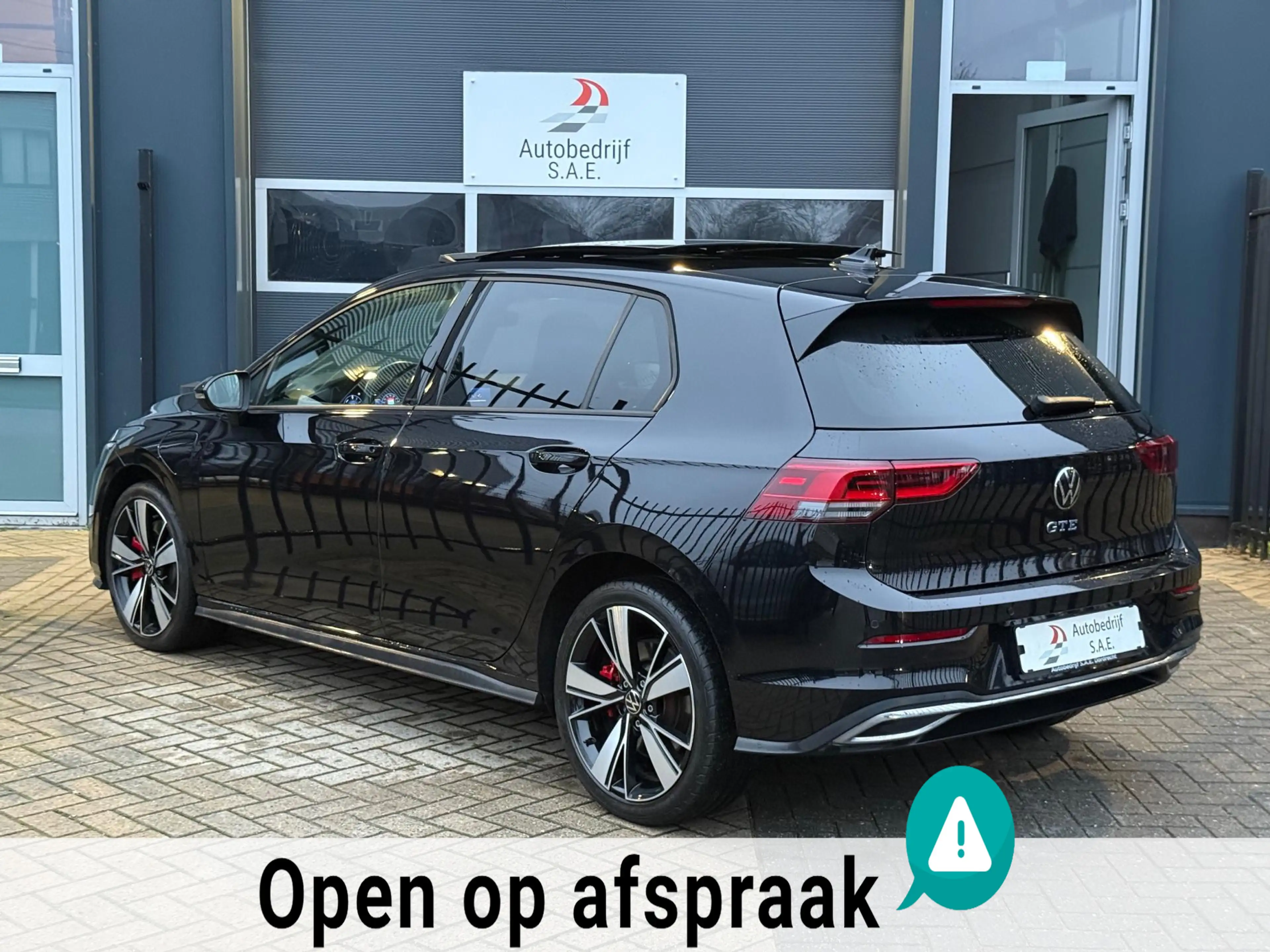 Volkswagen Golf GTE 1.4 eHybrid 245 pk IQ LIGHT PANO SFEER CARPLAY ! — photo 3