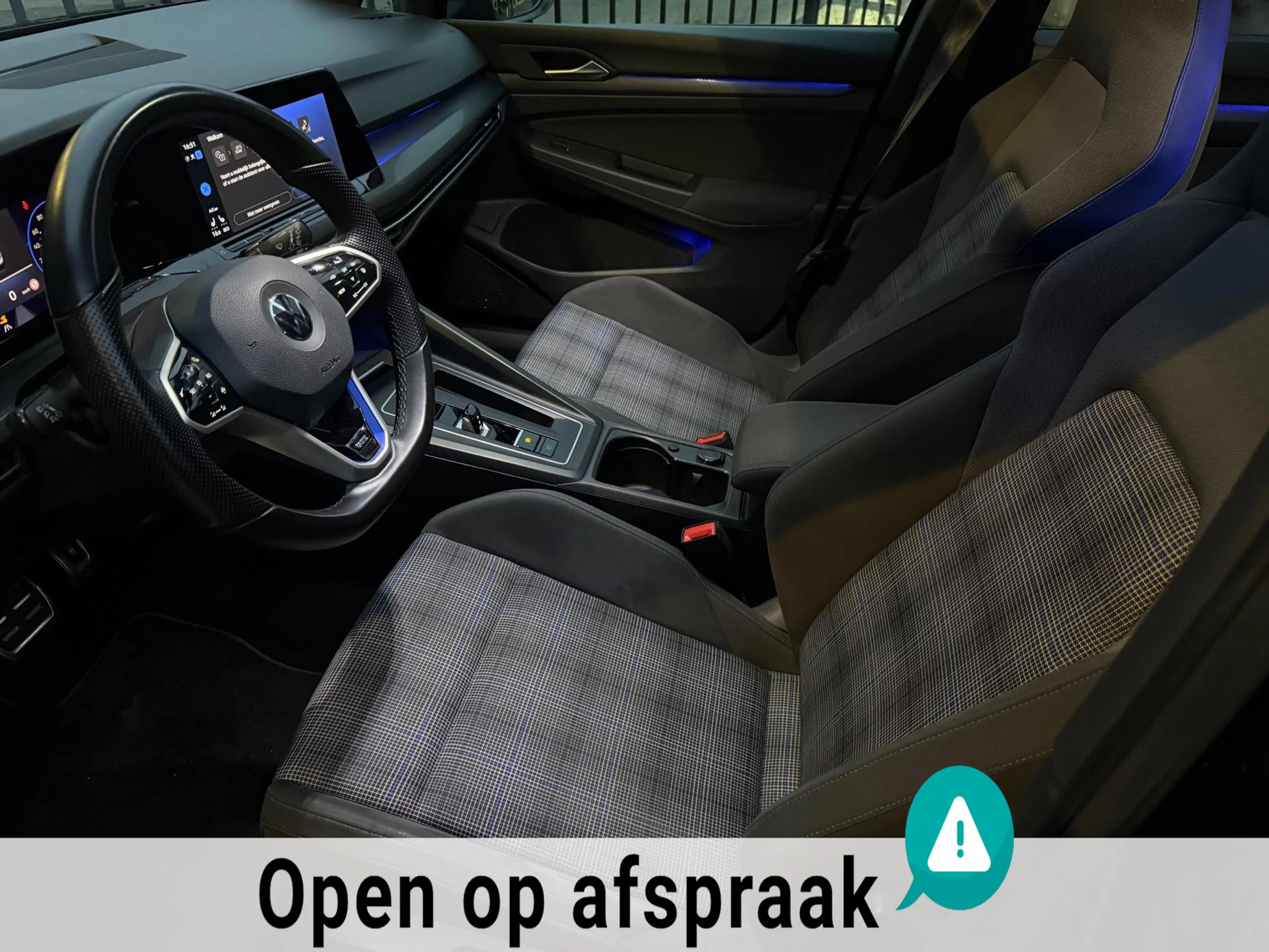 Volkswagen Golf GTE 1.4 eHybrid 245 pk IQ LIGHT PANO SFEER CARPLAY ! — photo 5