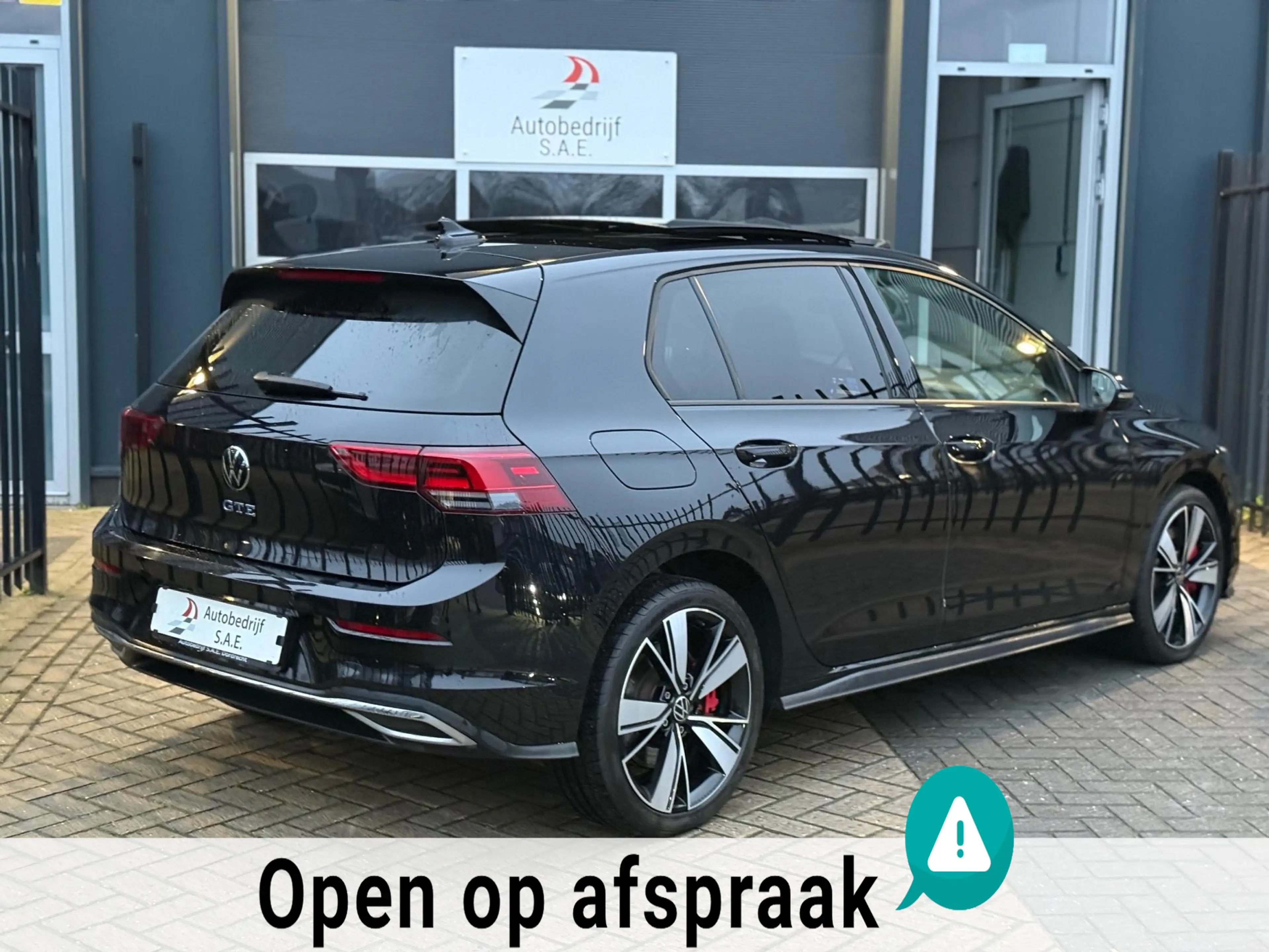 Volkswagen Golf GTE 1.4 eHybrid 245 pk IQ LIGHT PANO SFEER CARPLAY ! — photo 4