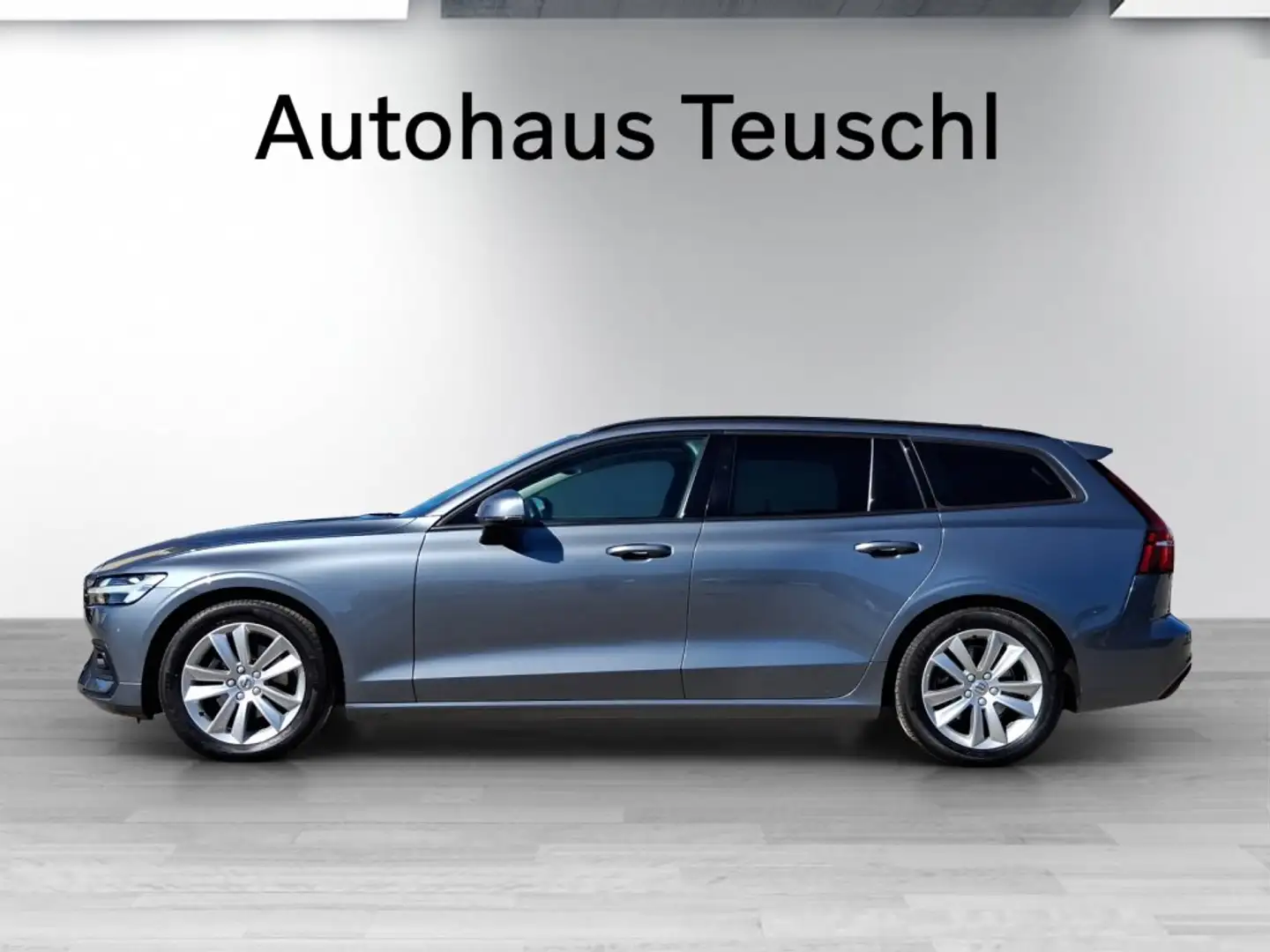 Volvo V60 D3 Geartronic Momentum Grau - 2